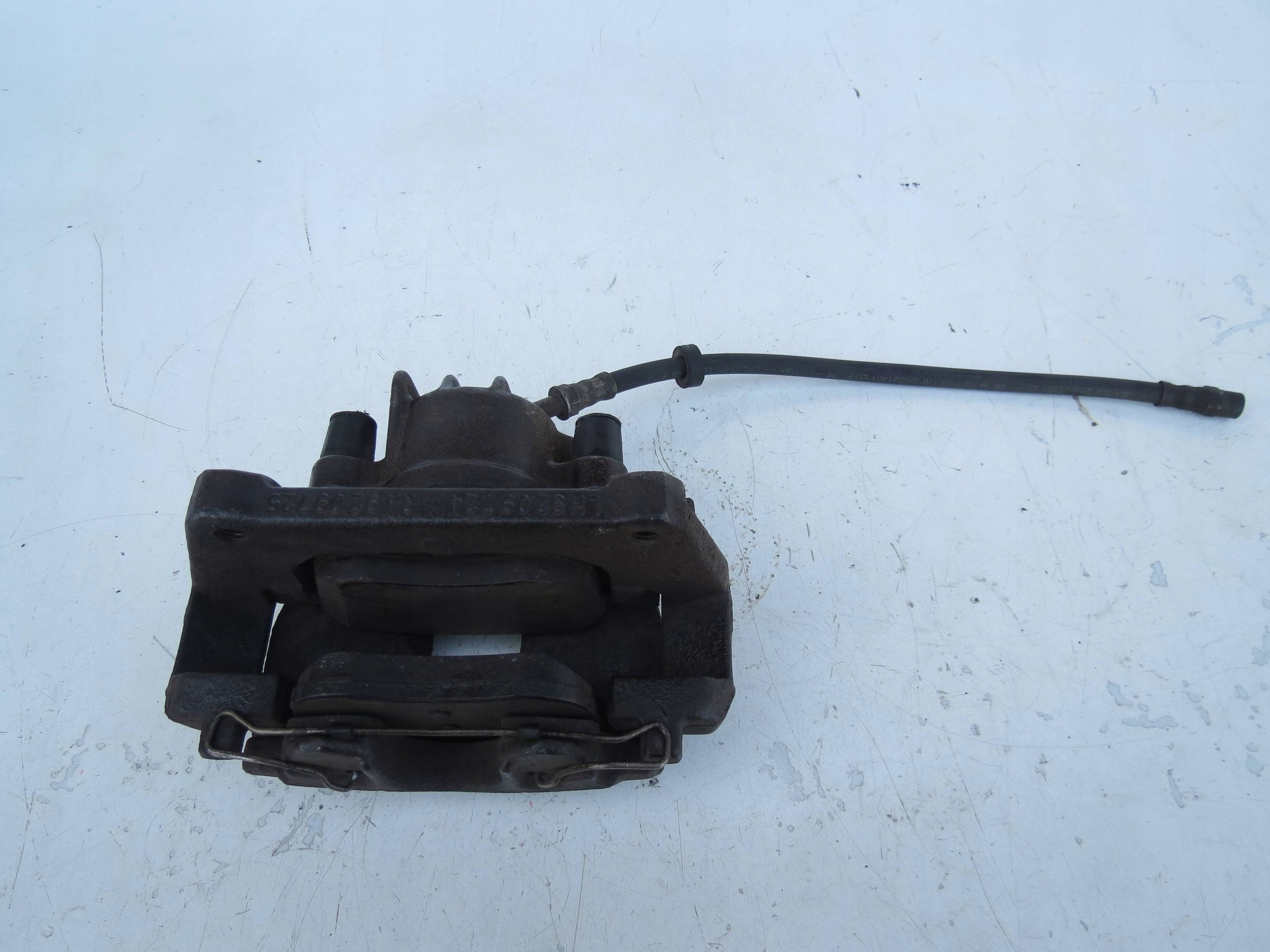 caliper right front VOLVO XC70 II CROSS AWD 2.4D 185KM 2000-2007r RH9209724