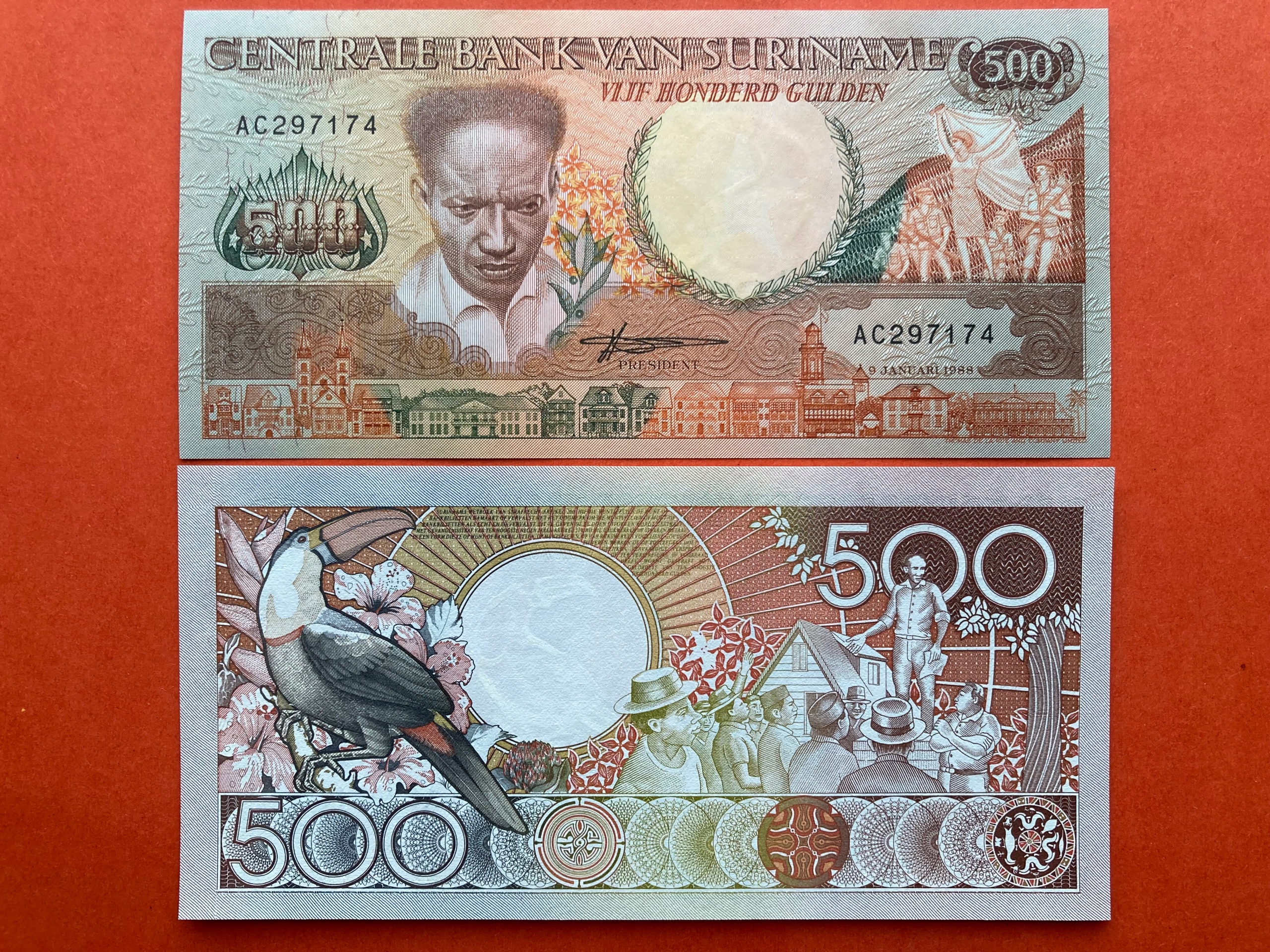 SURINAME - 500 GULDEN 1988,UNC