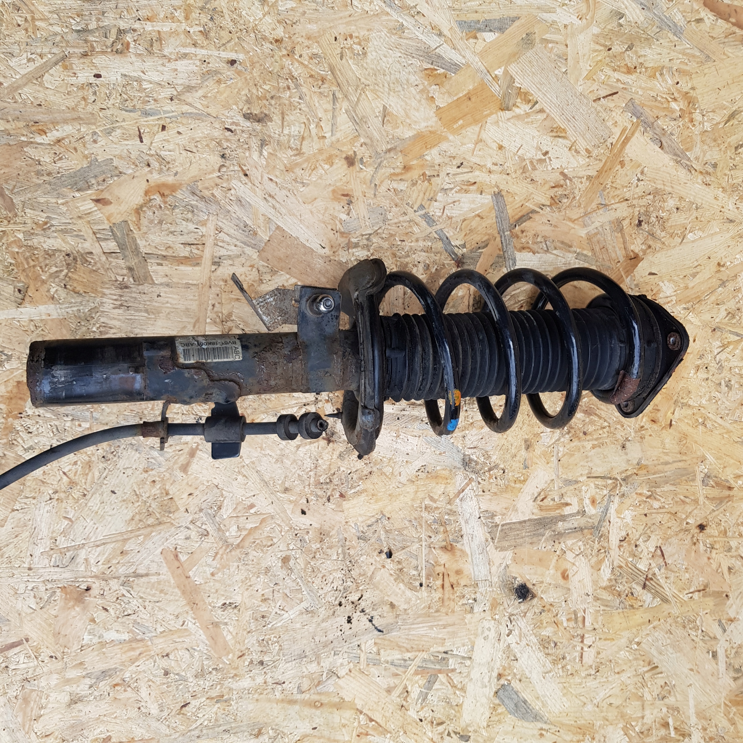 FORD FOCUS Mk3 10-18r МАКФЕРСОН ЛІВИЙ ДИЗЕЛЬ