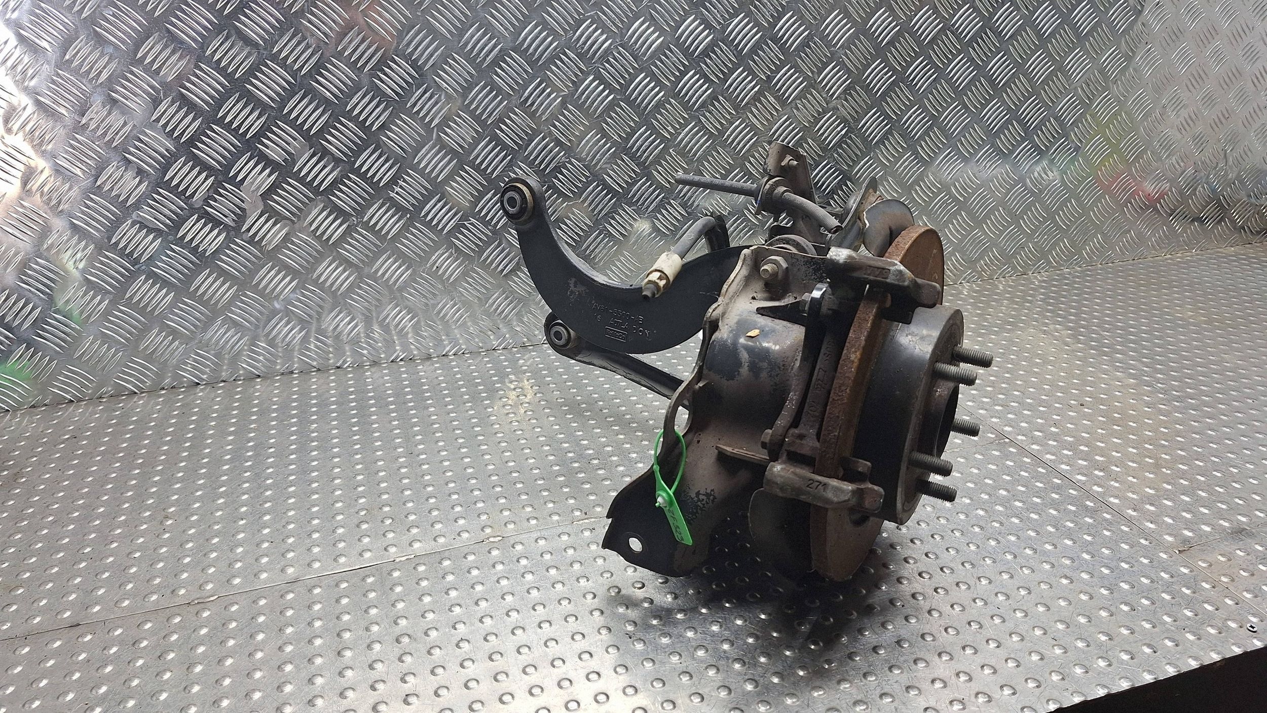 achsschenkel radnabe radlager querlenker achsträger rechts heck BV61-5A968-CA FORD FOCUS MK3 HB