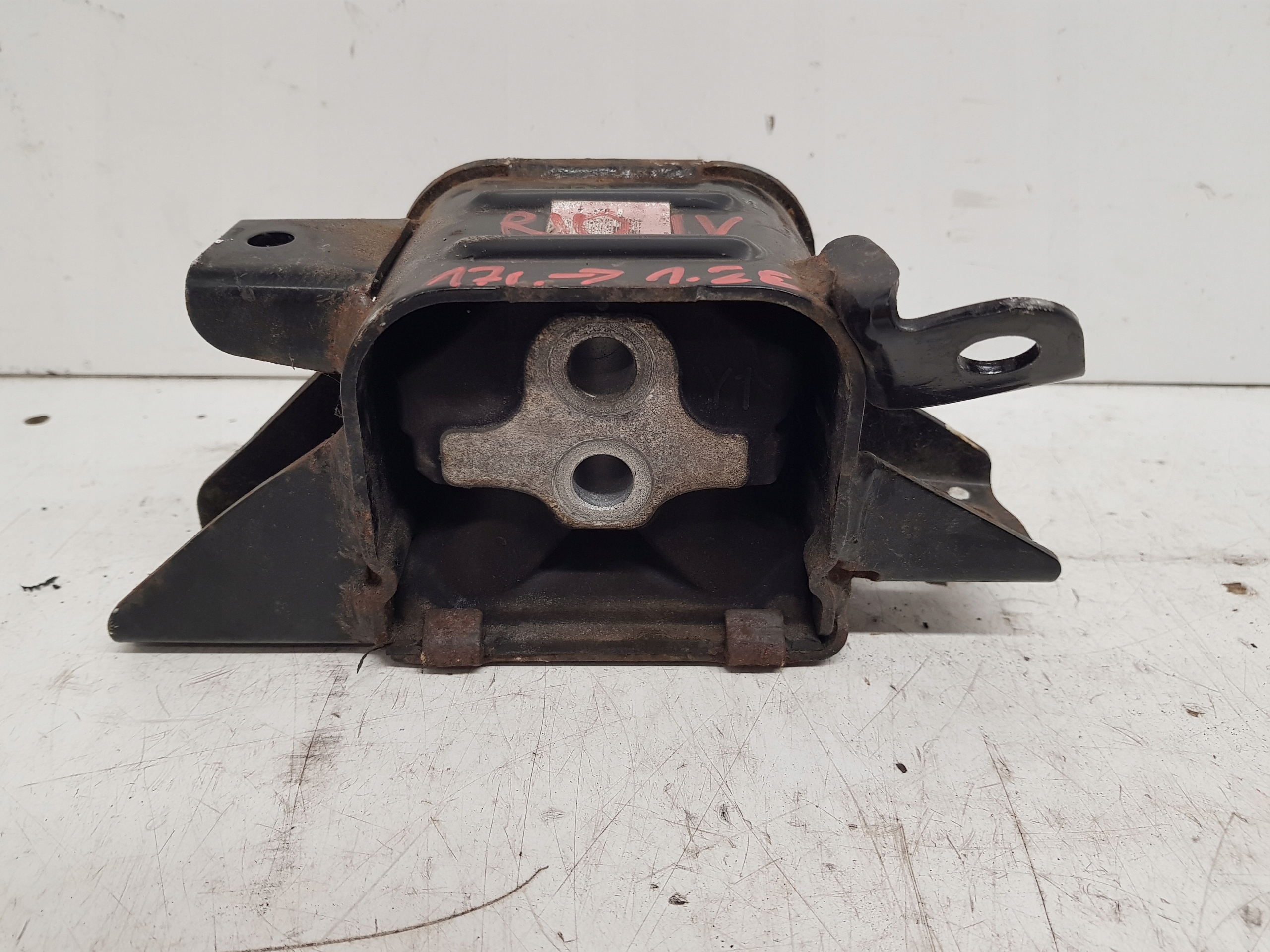 KIA RIO IV engine mount 1,2 2017