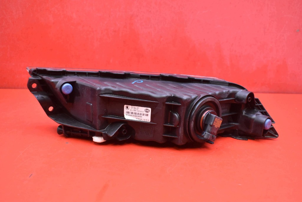 fog light right front front 3V0941700 SKODA SUPERB 3 III 15-20