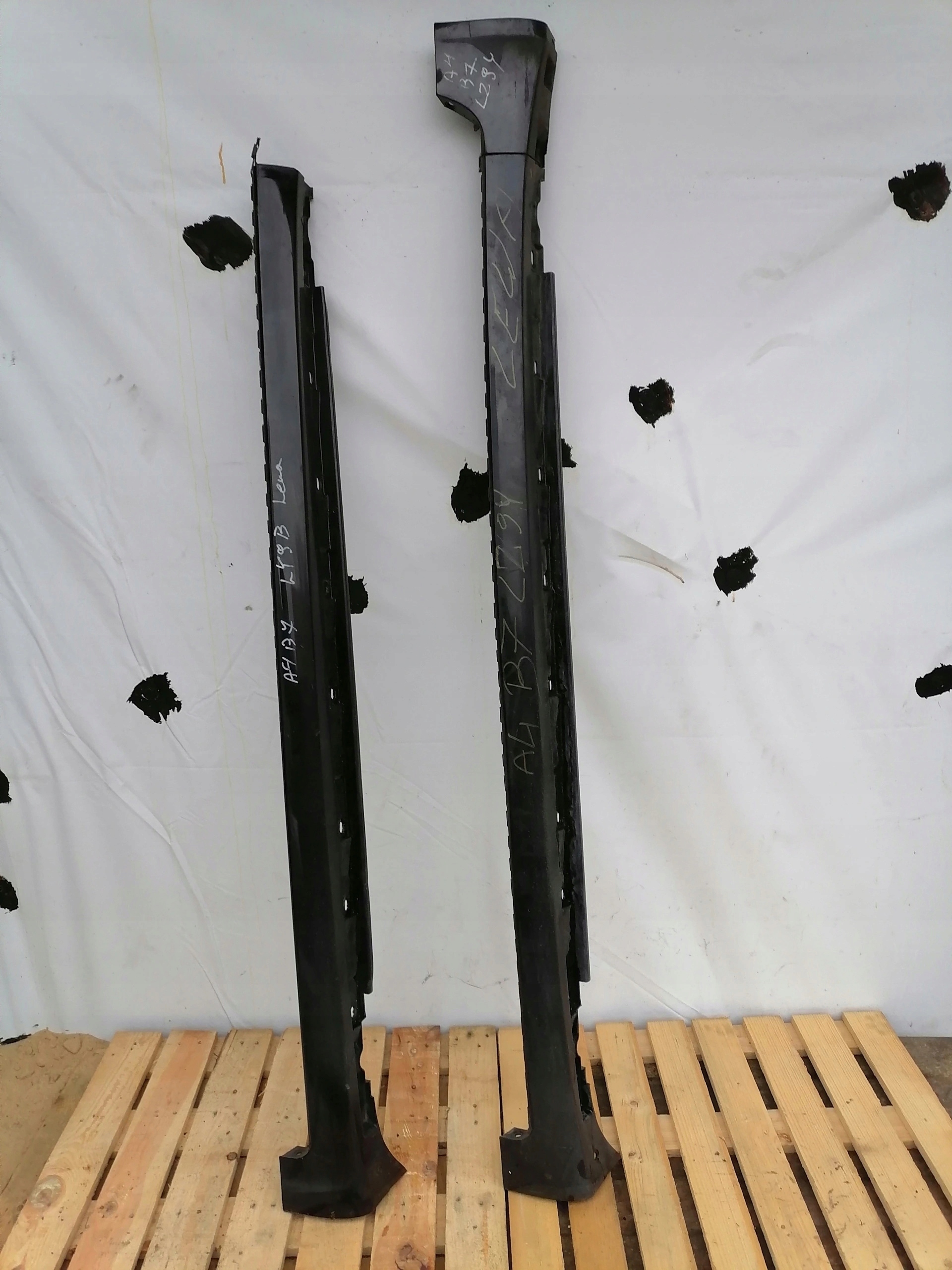 moulding threshold left AUDI A4 B7 LY9B