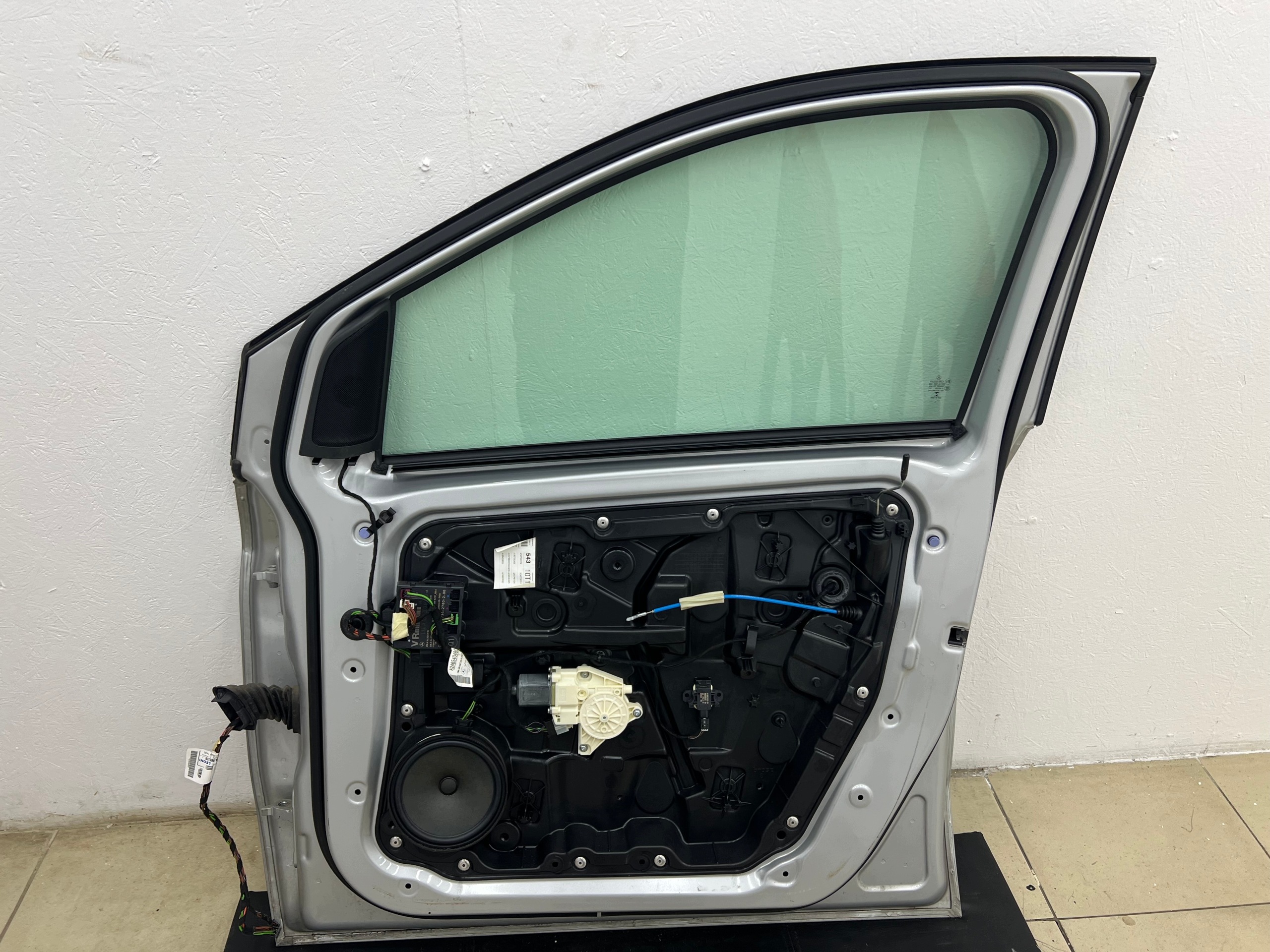 MERCEDES B-class W246 door right front KOMPLET 761 original paint