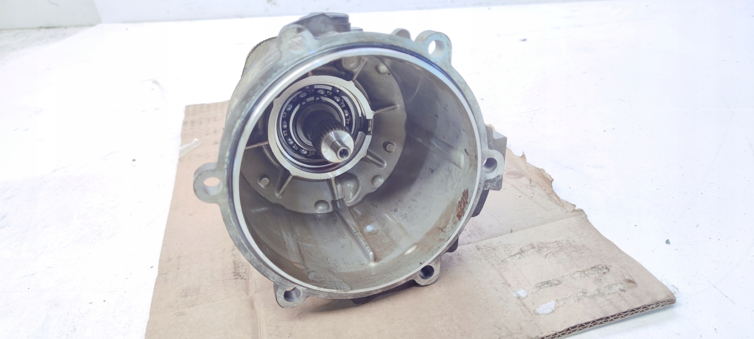 obal převodovky převodů záď AUDI 6HP-19 1071436014
