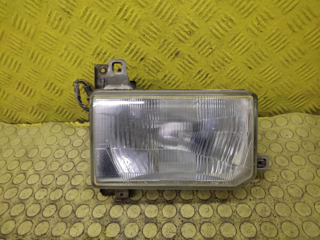 NISSAN TERRANO and REFLEKTOR light right front