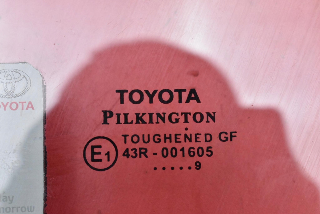 window side left front front TOYOTA AVENSIS 3 III T27 09-11