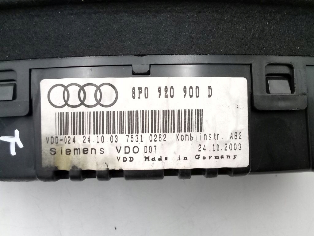 Audi A3 8P 2.0 TDI dials dials predkosciomierz 8P0920900D