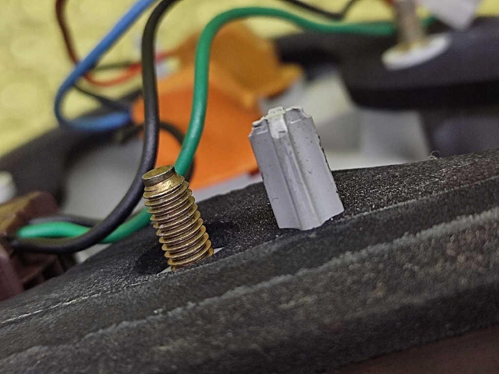 MITSUBISHI CARISMA light right rear part