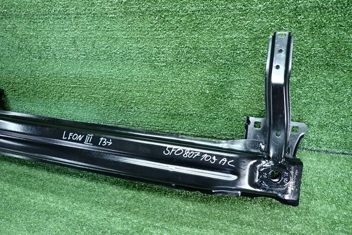 SEAT LEON III 13-17 sider bumper front front