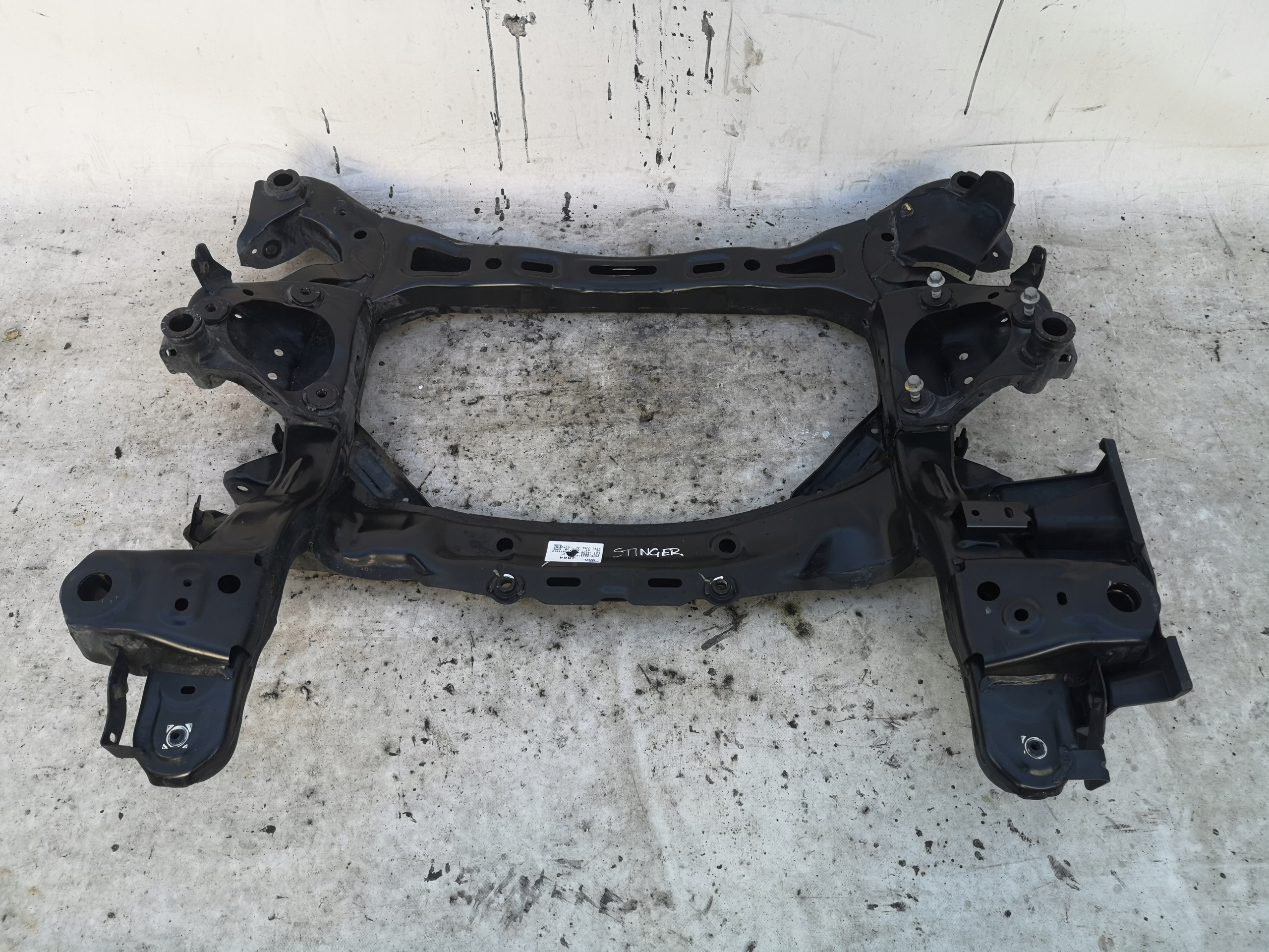 KIA STINGER 3.3 GT 4AWD BELKA ZAWIESZENIA PRZÓD Numer katalogowy części 4510-J860