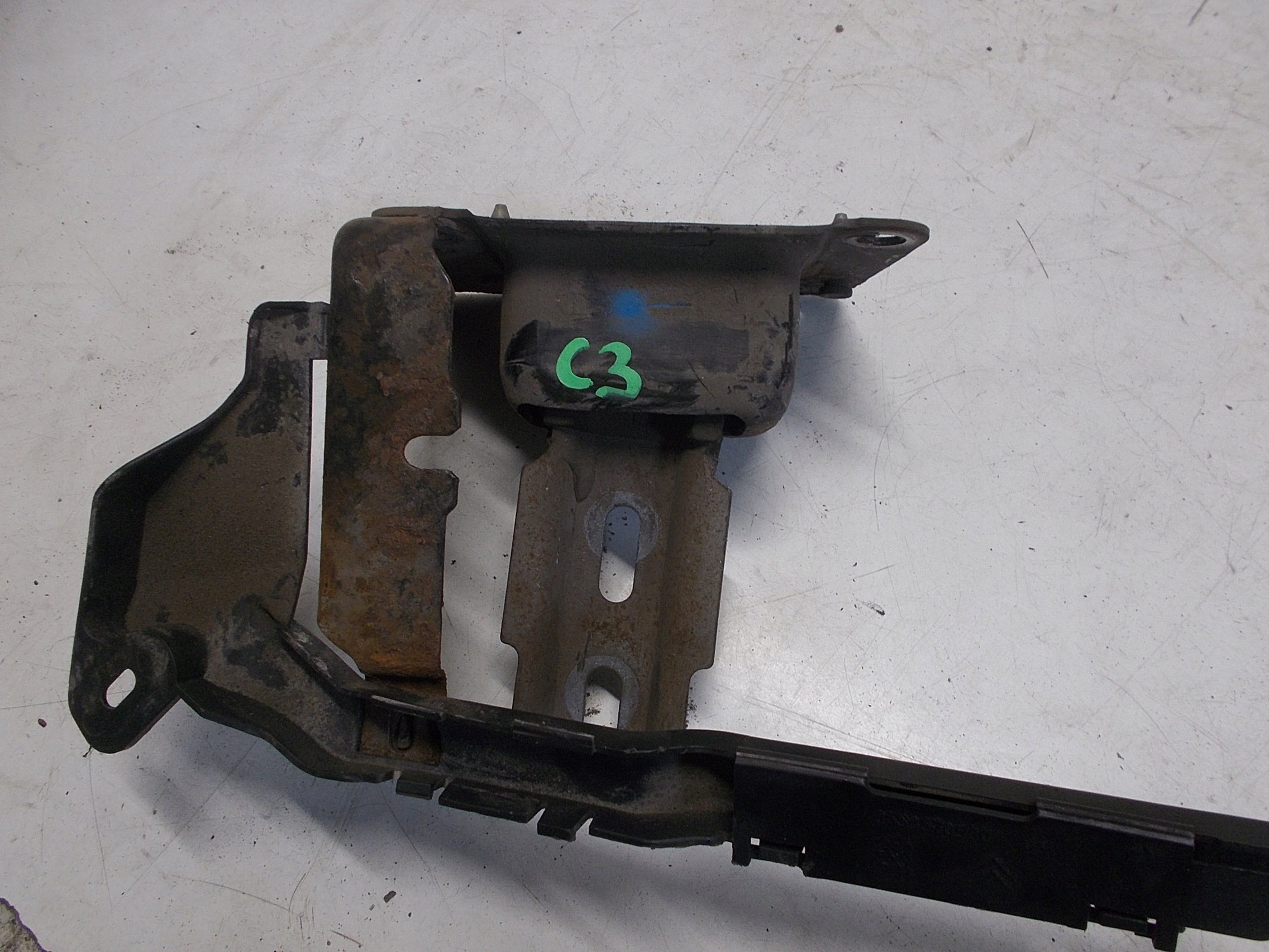 CITROEN C3 II ŁAPA PODUSZKA 1.4 HDI