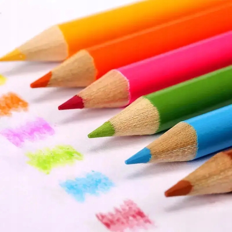 DUŻY ZESTAW ARTYSTYCZNY DO MALOWANIA DLA DZIECI PLASTYCZNY + WALIZKA 208el. Bohater brak