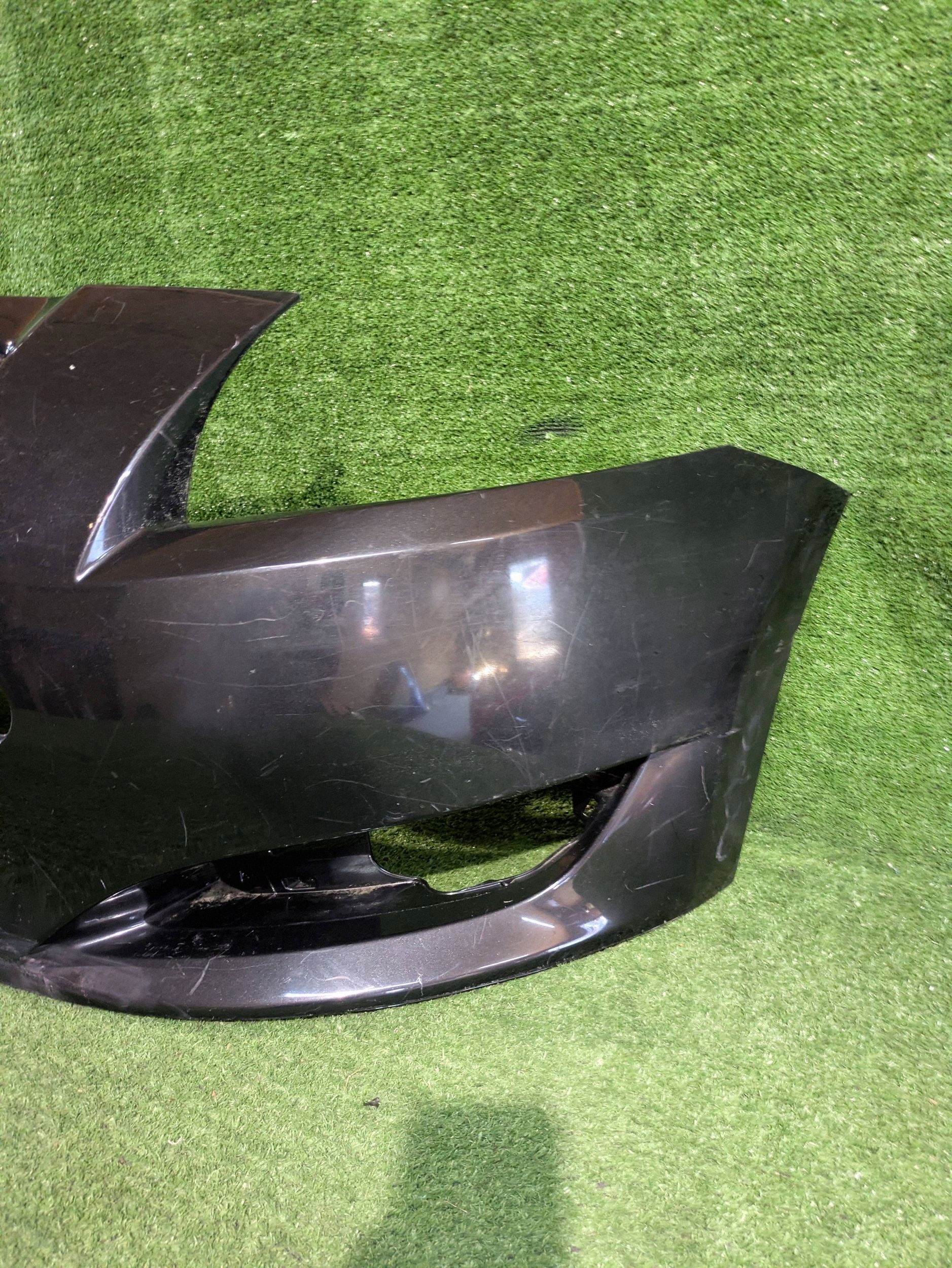front bumper front TOYOTA AURIS and 06- NR.Z9099