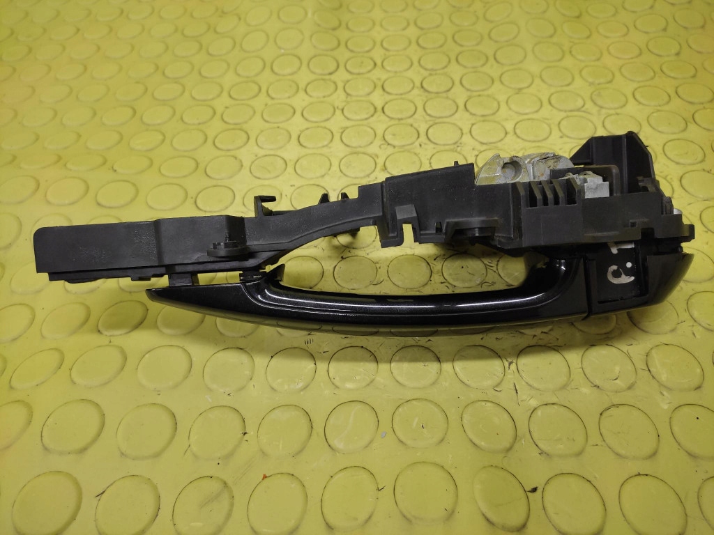 BMW 1 E87 handle right rear part