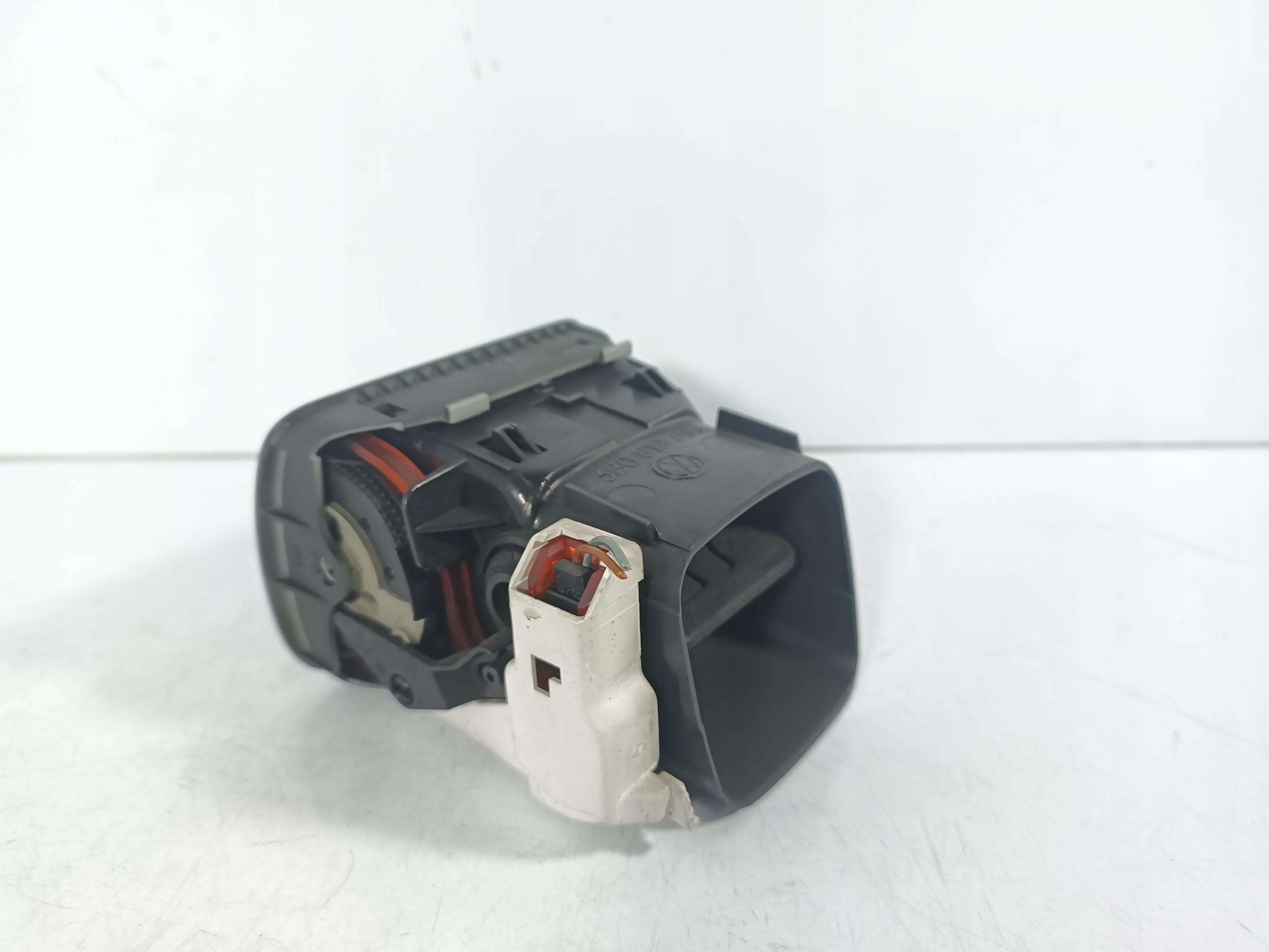 VW PASSAT B5 grid air conditioning devices air left driver´s 3B0819703
