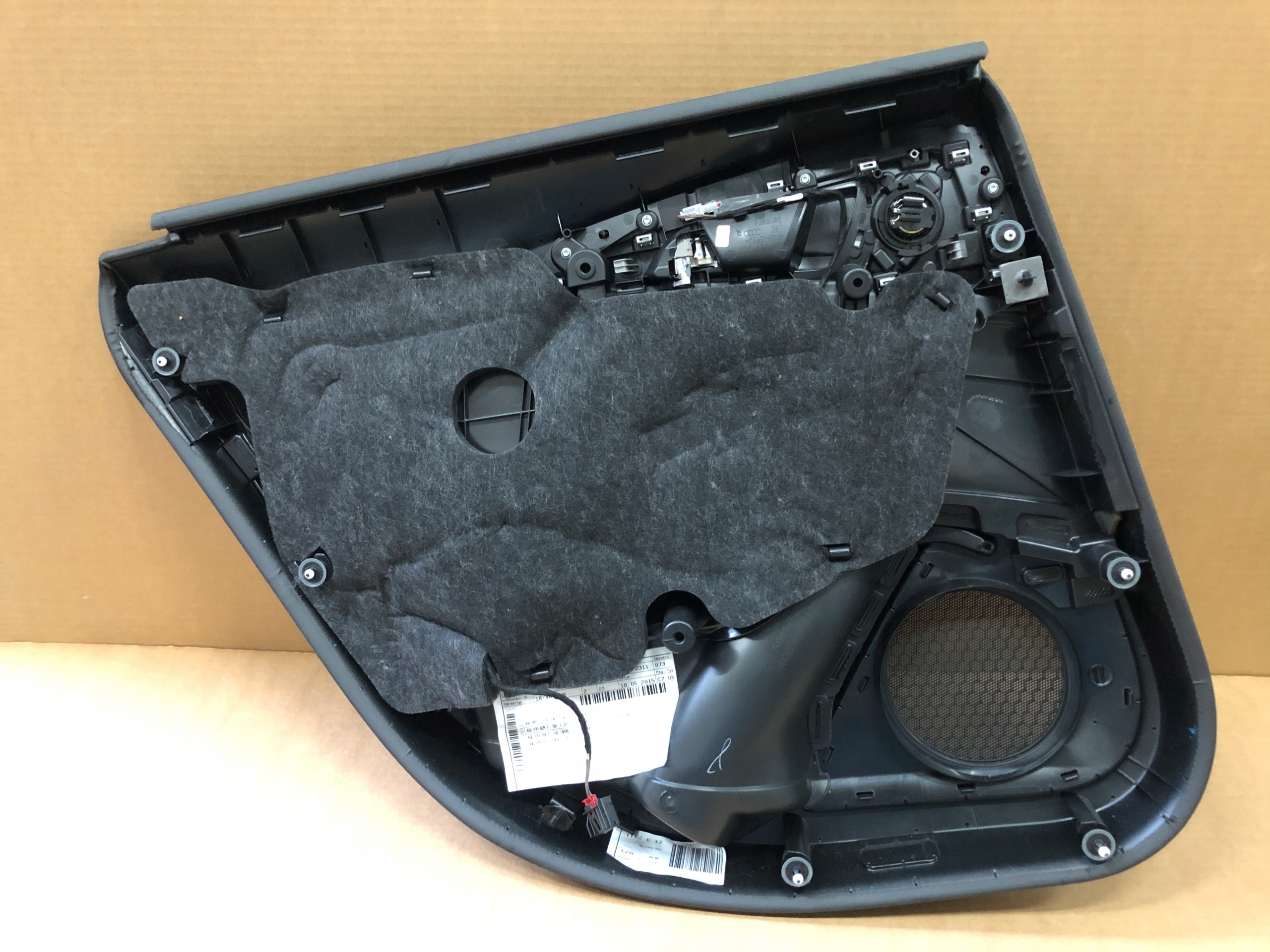 AUDI A6 4G C7 upholstery side door right rear part