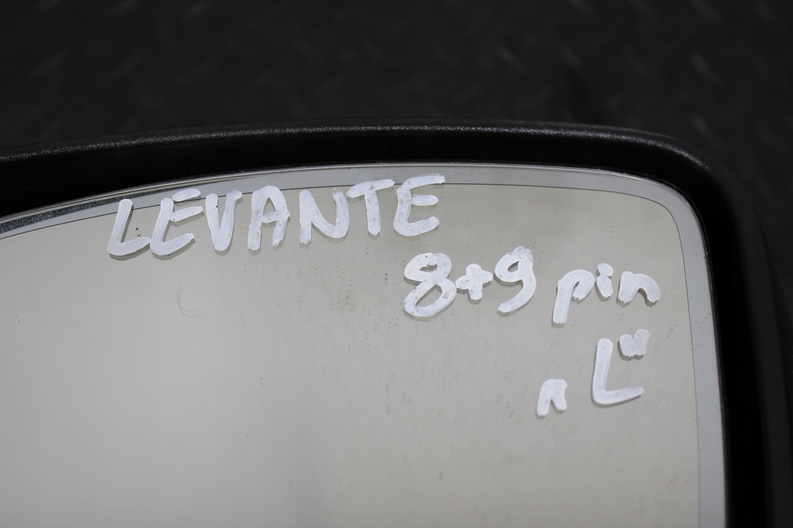mirror left 17 vertical MASERATI LEVANTE M161