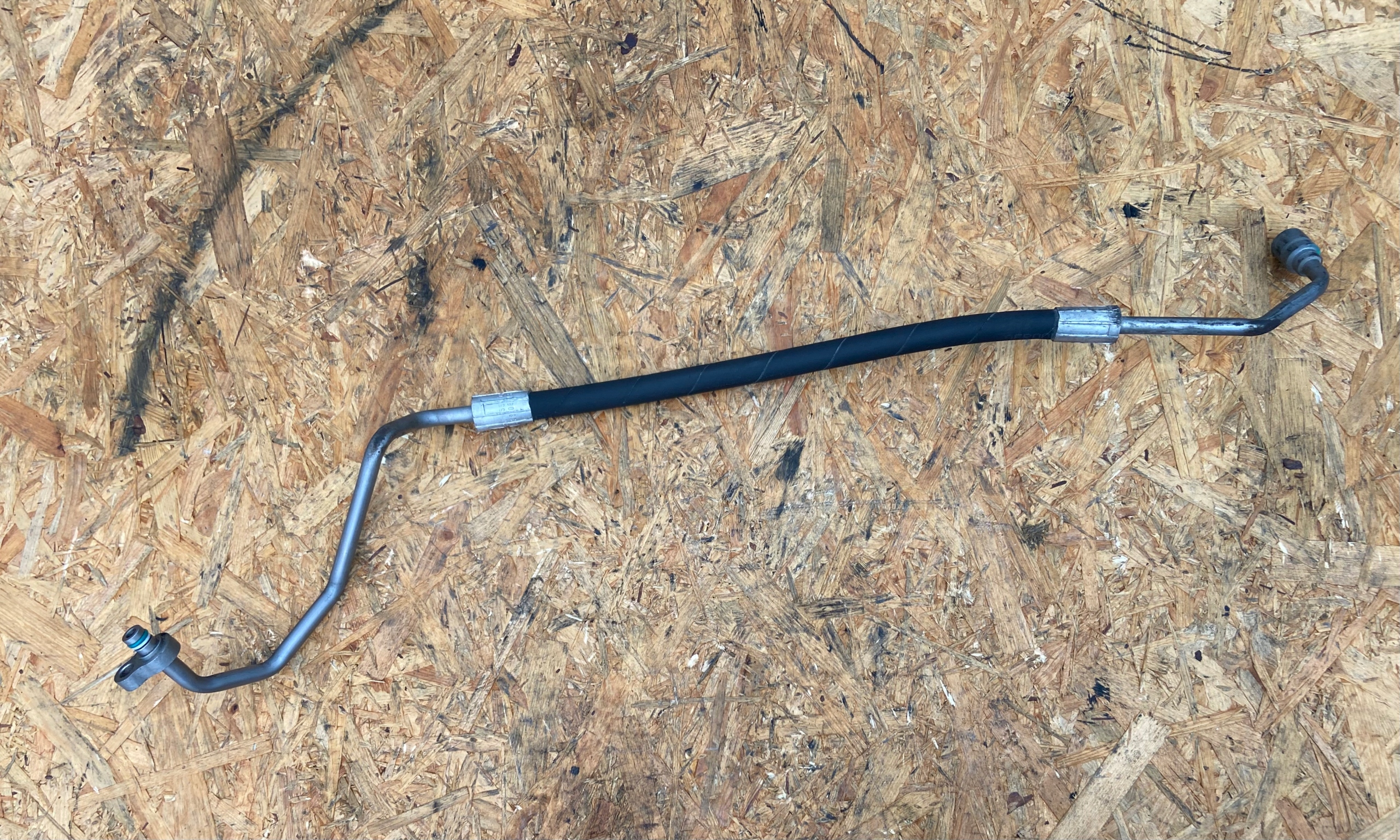 166320055 - Шланг підвіски MERCEDES GL X166 ML W166