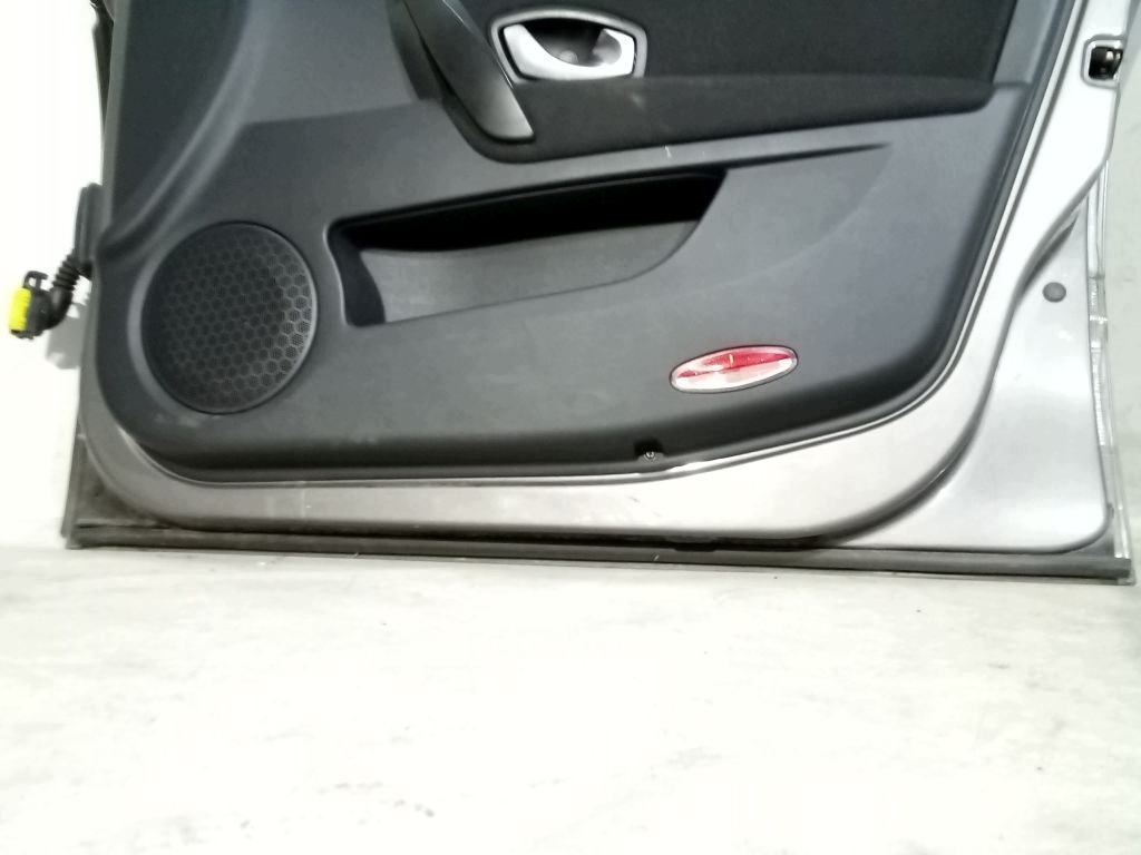 Renault Laguna III 3 door right front front TEKND