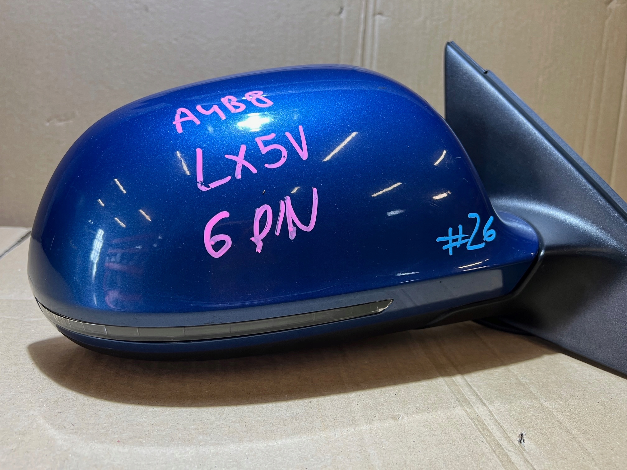 AUDI A4 B8 mirror right 6 PIN LX5V