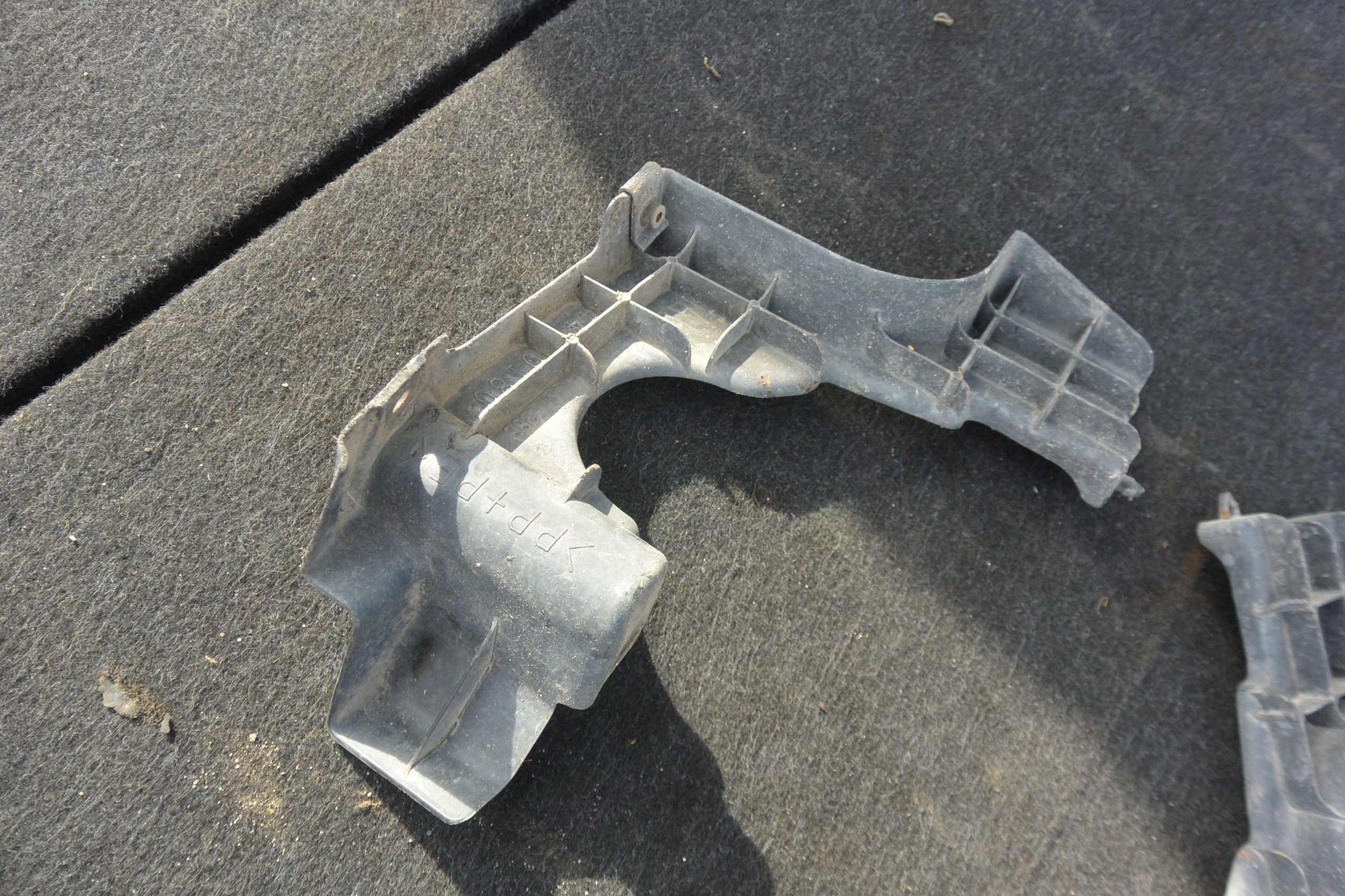 cover chassis of control KPL left right LEXUS GS III 450H