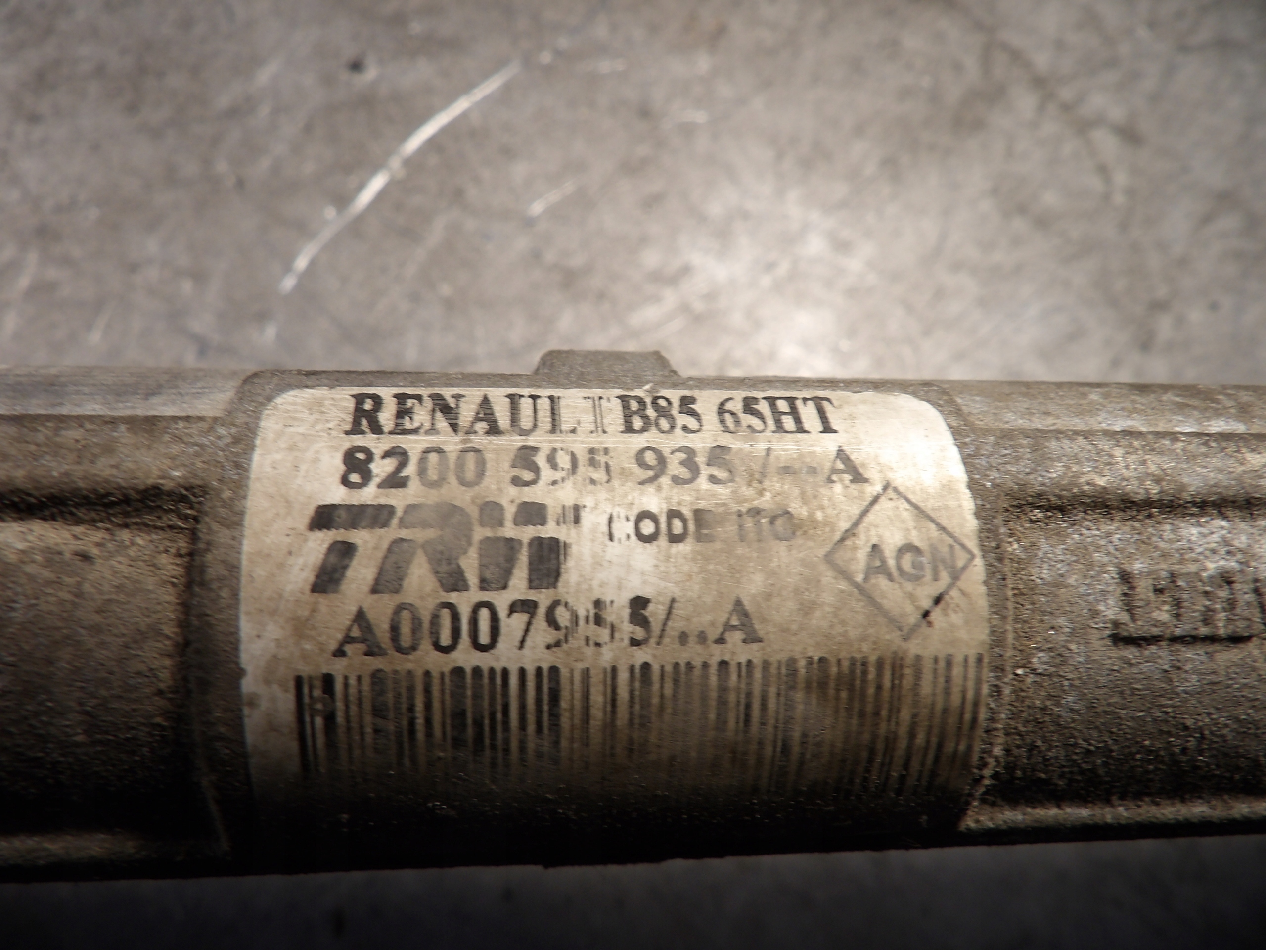 Renault Clio III Boîter direction 8200595935 A0007955