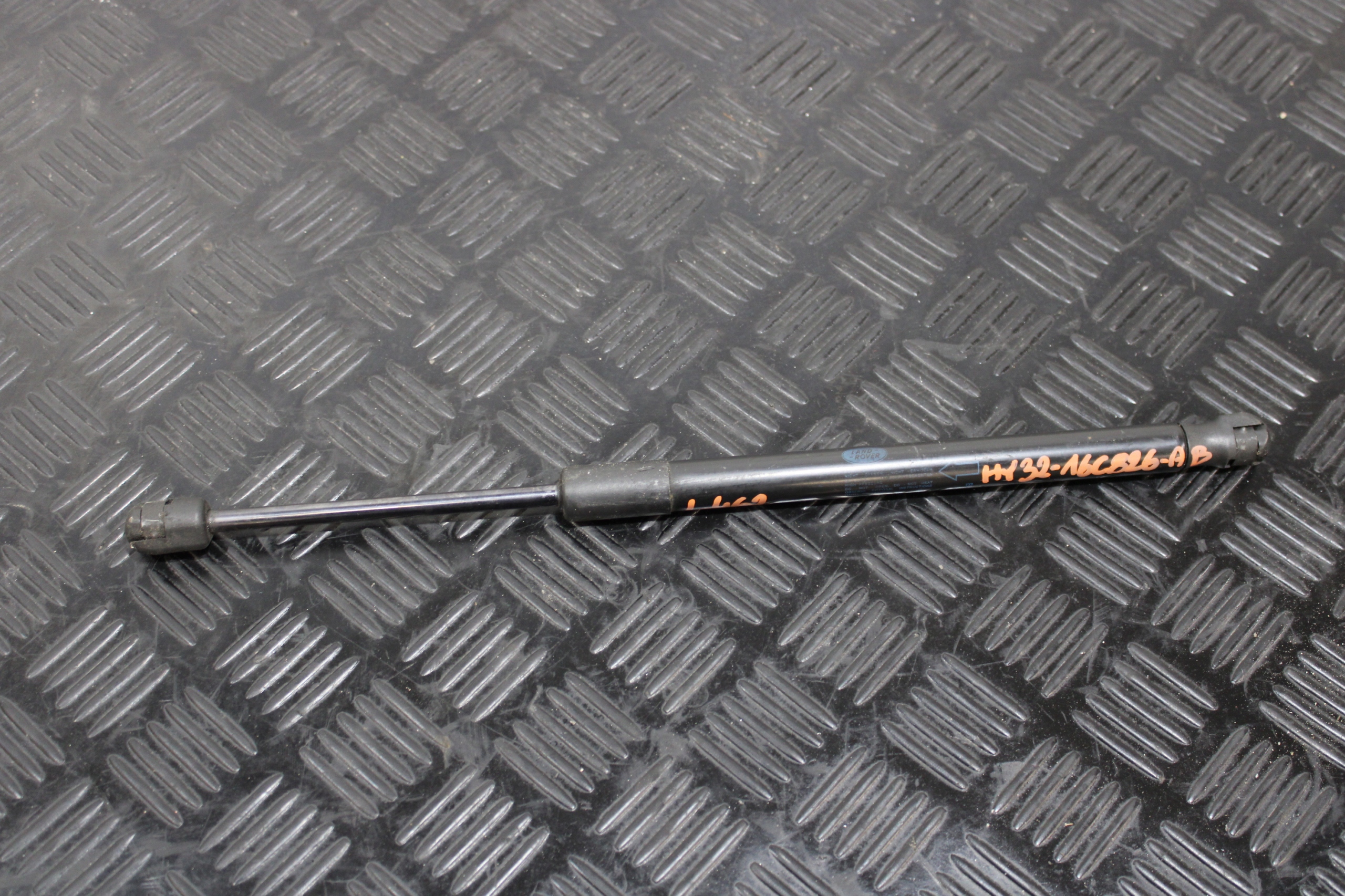 damper telescope bonnets HY32-16C826-AB LAND ROVER DISCOVERY V 5 L462