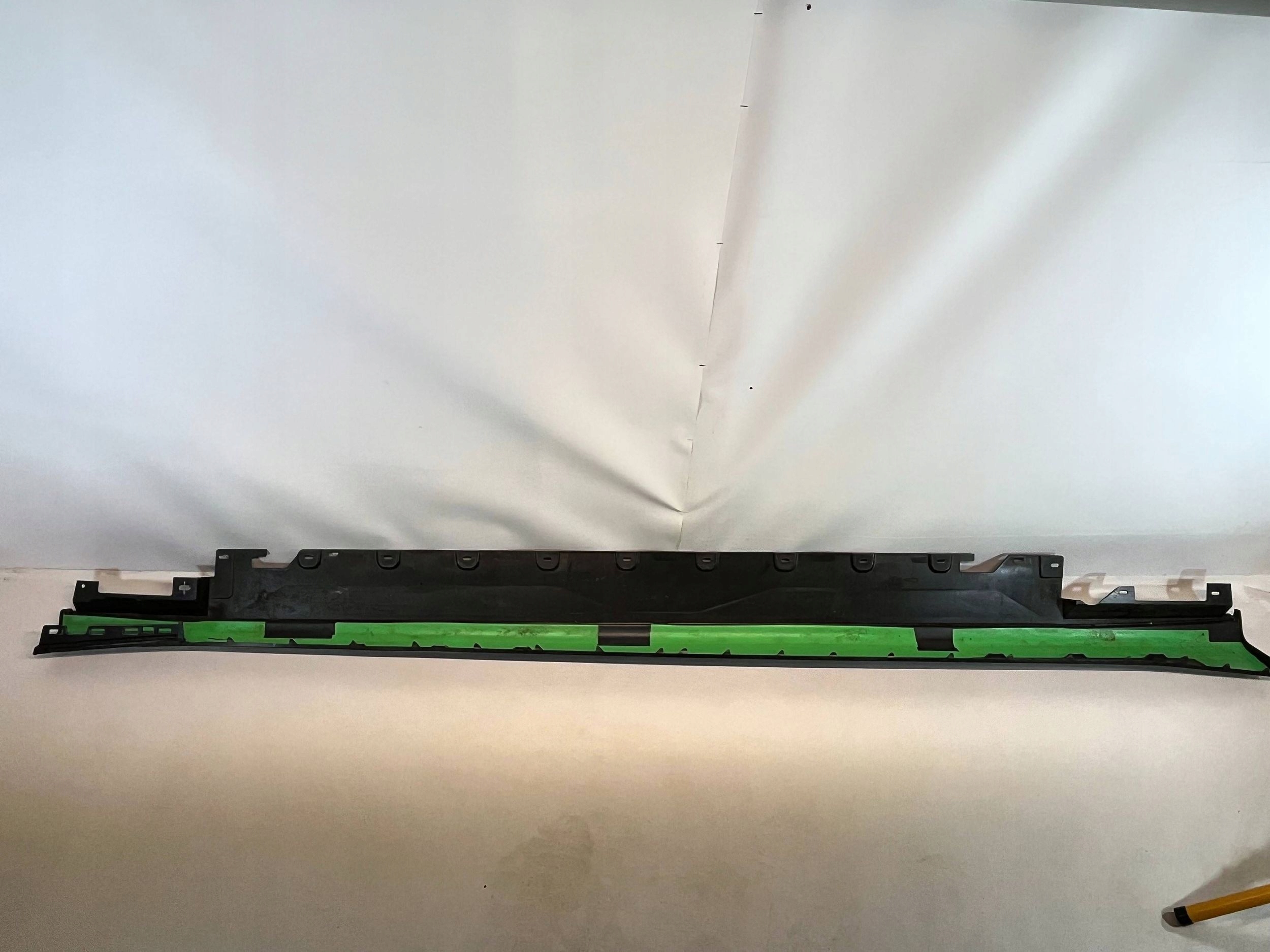 moulding threshold BMW 7 G70 51779464161