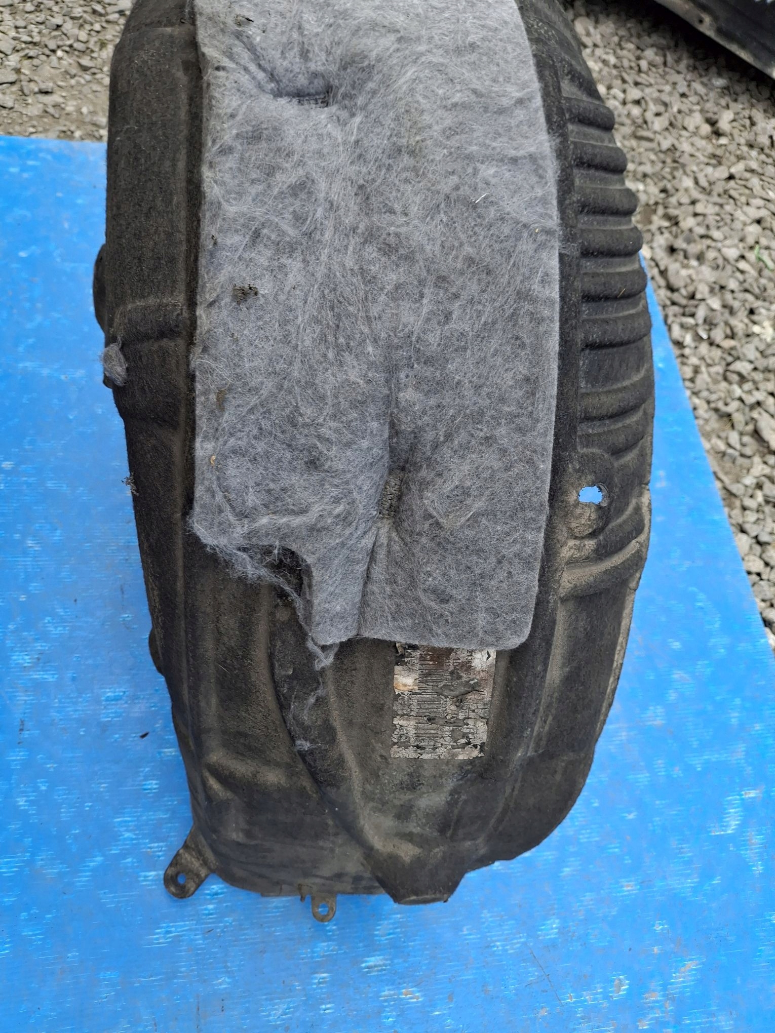 mudguard left rear. MERCEDES E-KLASA W213 2016R->