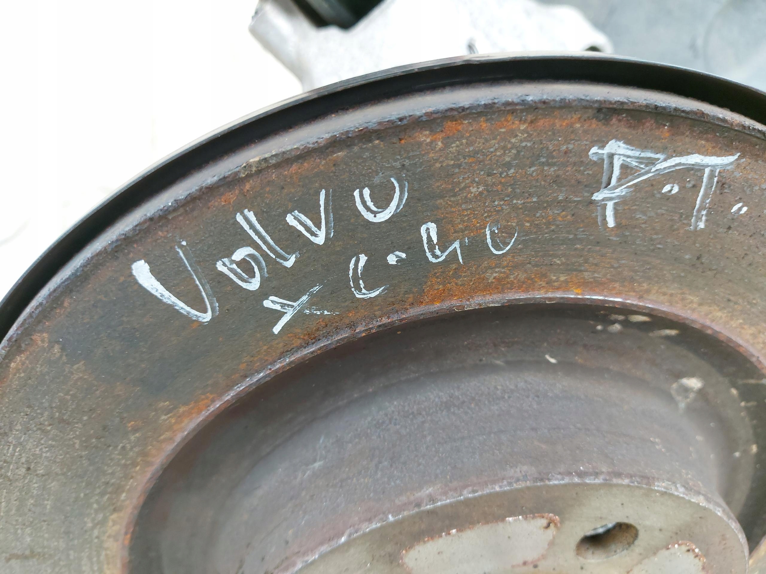 VOLVO XC40 sususpension right rear part swing 32246251