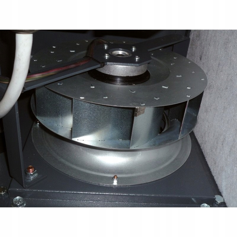 SPRĘŻARKA ŚRUBOWA Z NAPĘDEM PASOWYM A-PLUS 15-10 AIRCRAFT 2092604 Typ kompresor olejowy