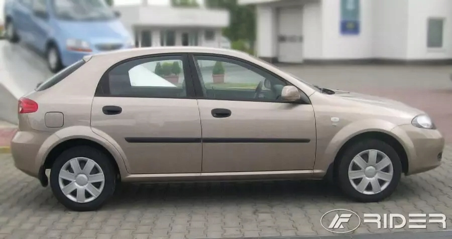 Chevrolet Lacetti bočné lišty