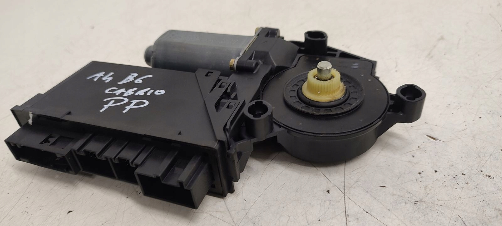 mini motor windows right front Audi A4 B6 Cabrio 1,8T