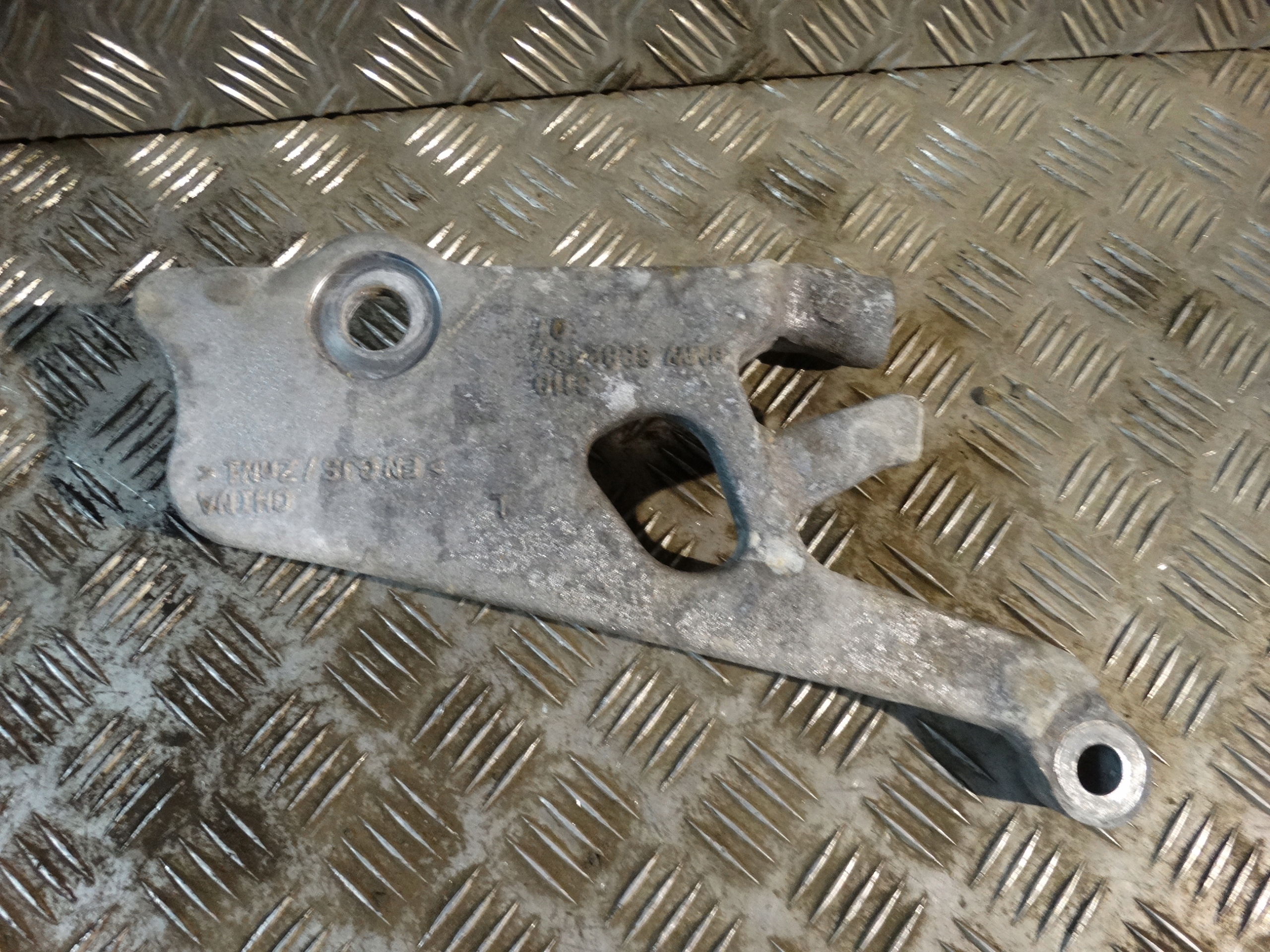 IDEALNY KLIN SLIZGOWY left BMW G23 1