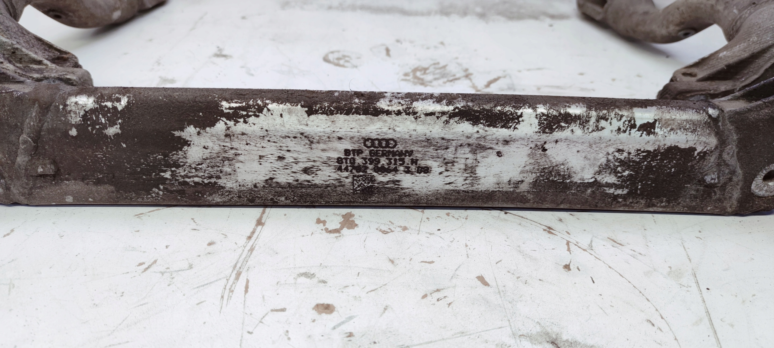TRAWERS axle beam subframe front AUDI A4 B8 A5 8T0399315H