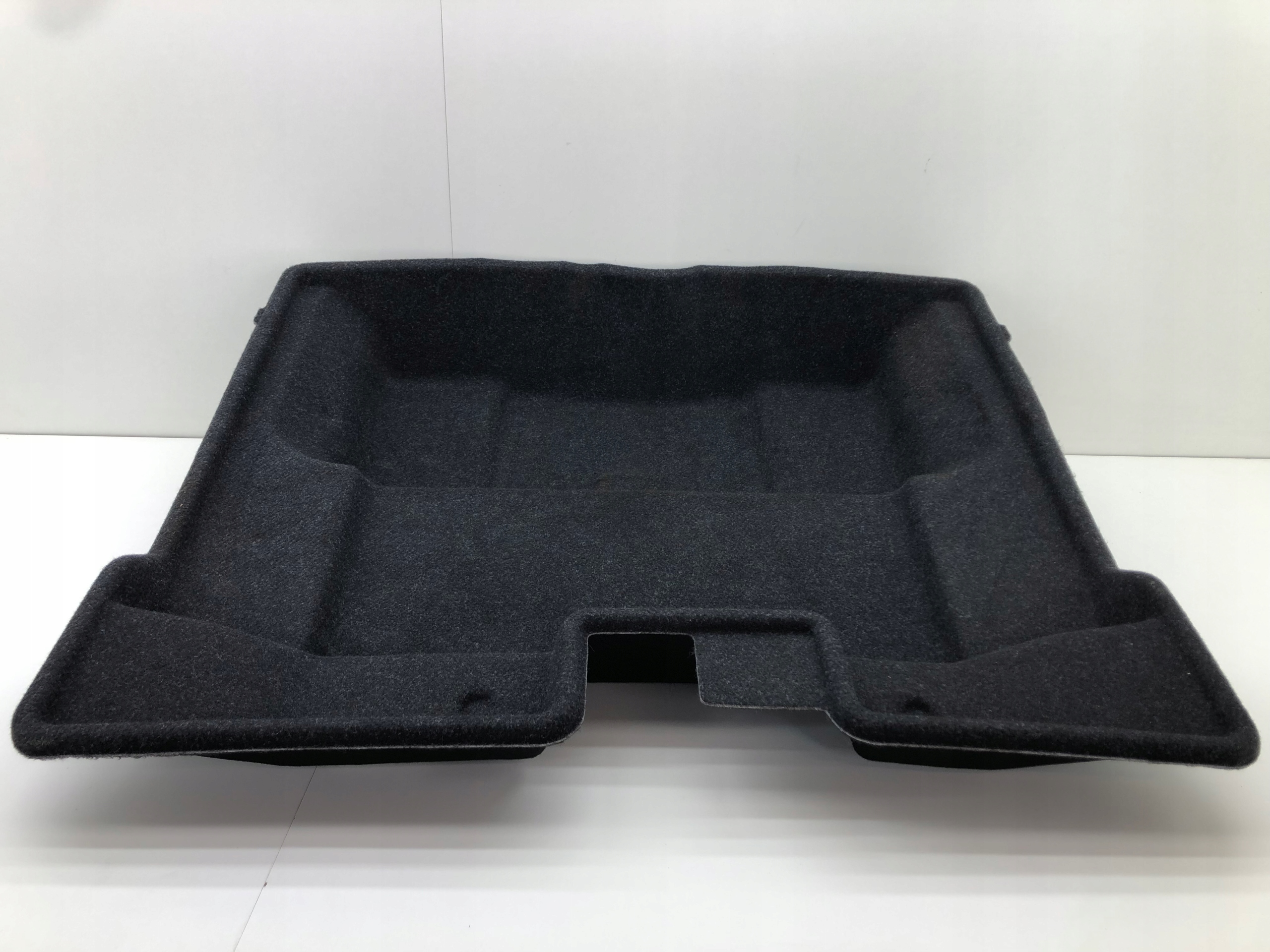 volvo XC40 кузов багажника 32131291