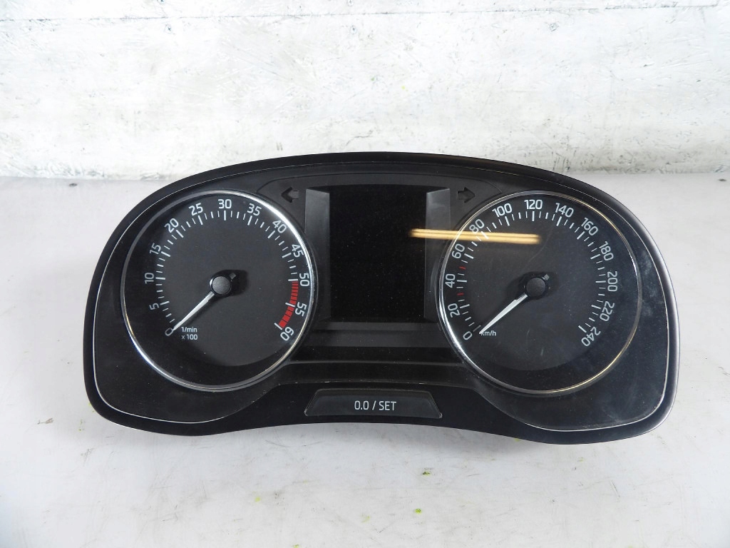SKODA FABIA III 3 1.4TDI dials 6V0920731B