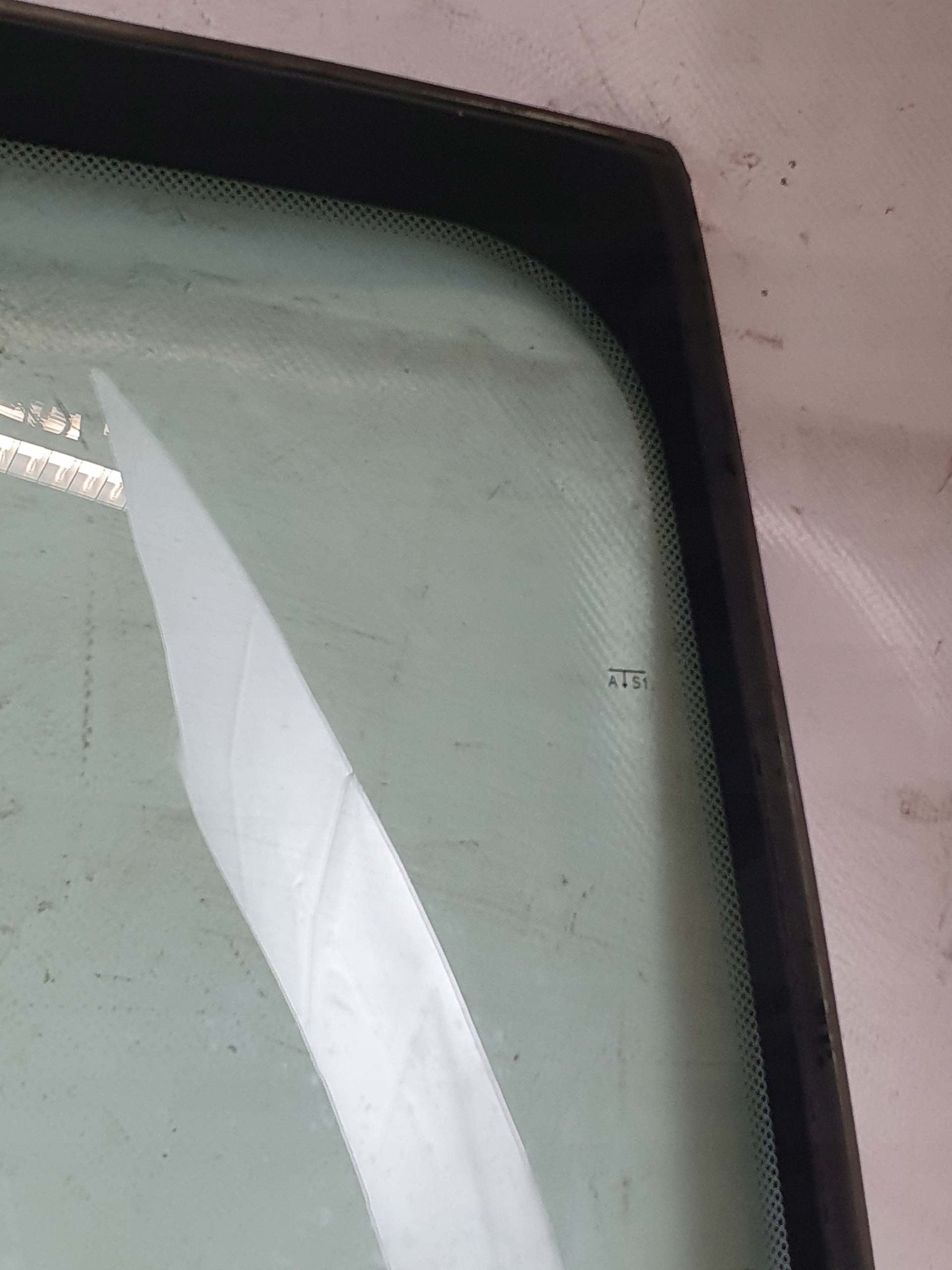 window iron RENAULT THALIA II 10r.