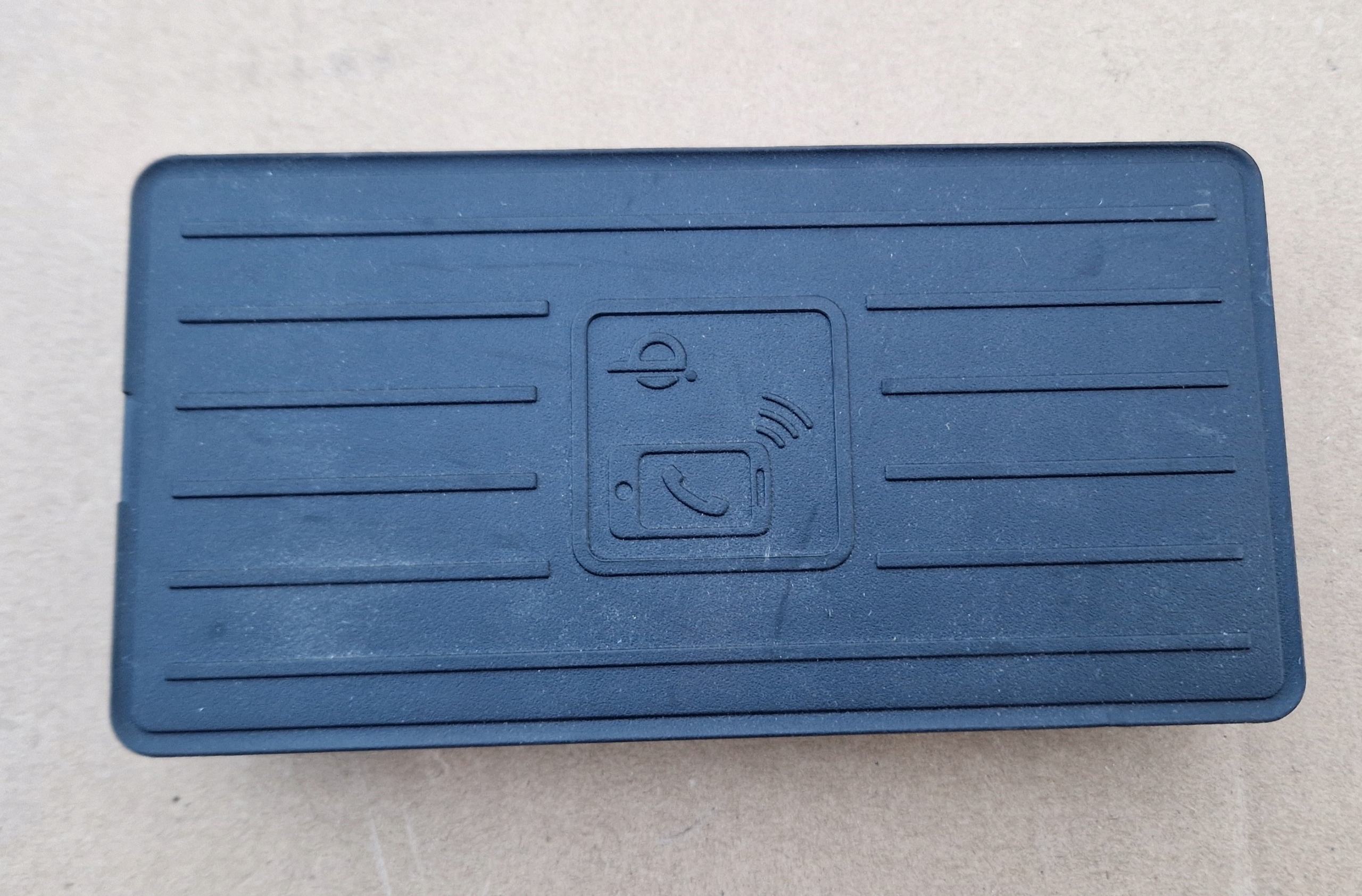 LADOWARKA INDUKCYJNA 4N0035502B AUDI A3 A4 A5 A7