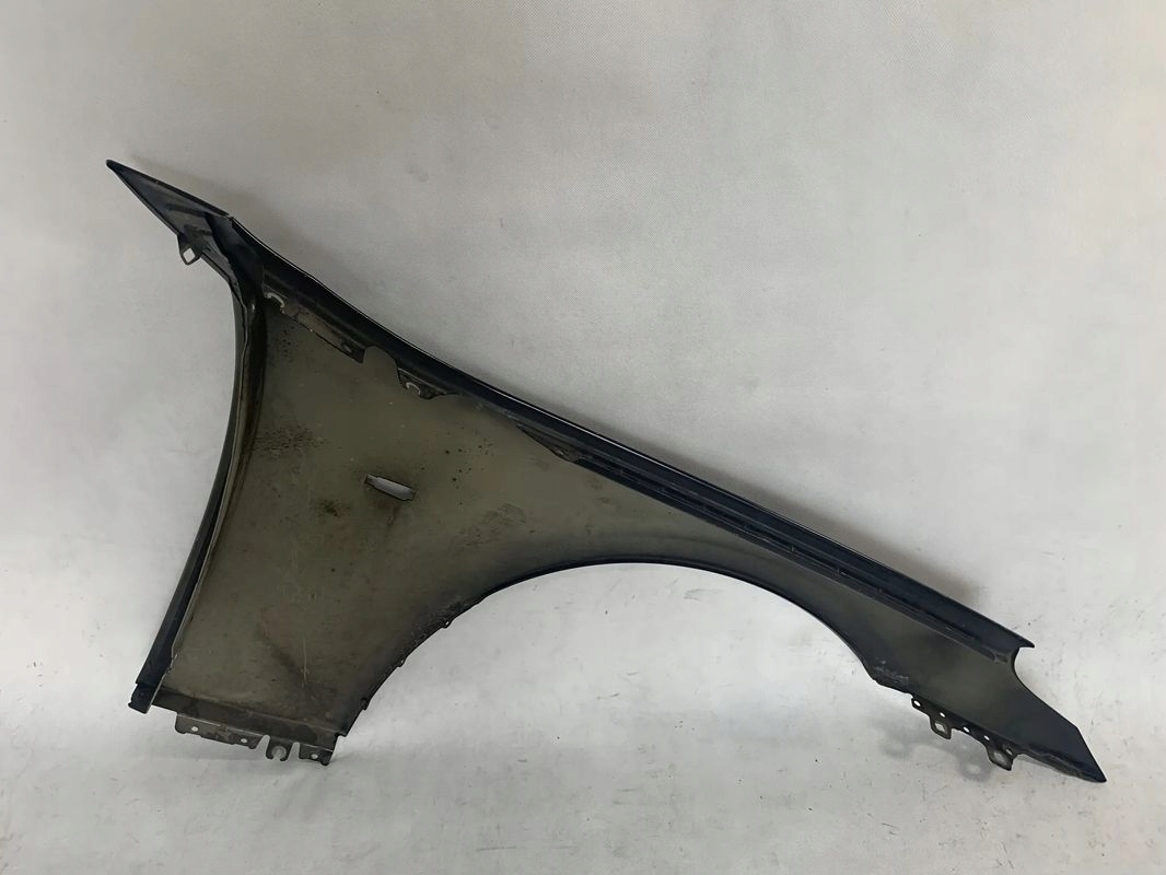 BMW 5 V E60 E61 03-10r fender left