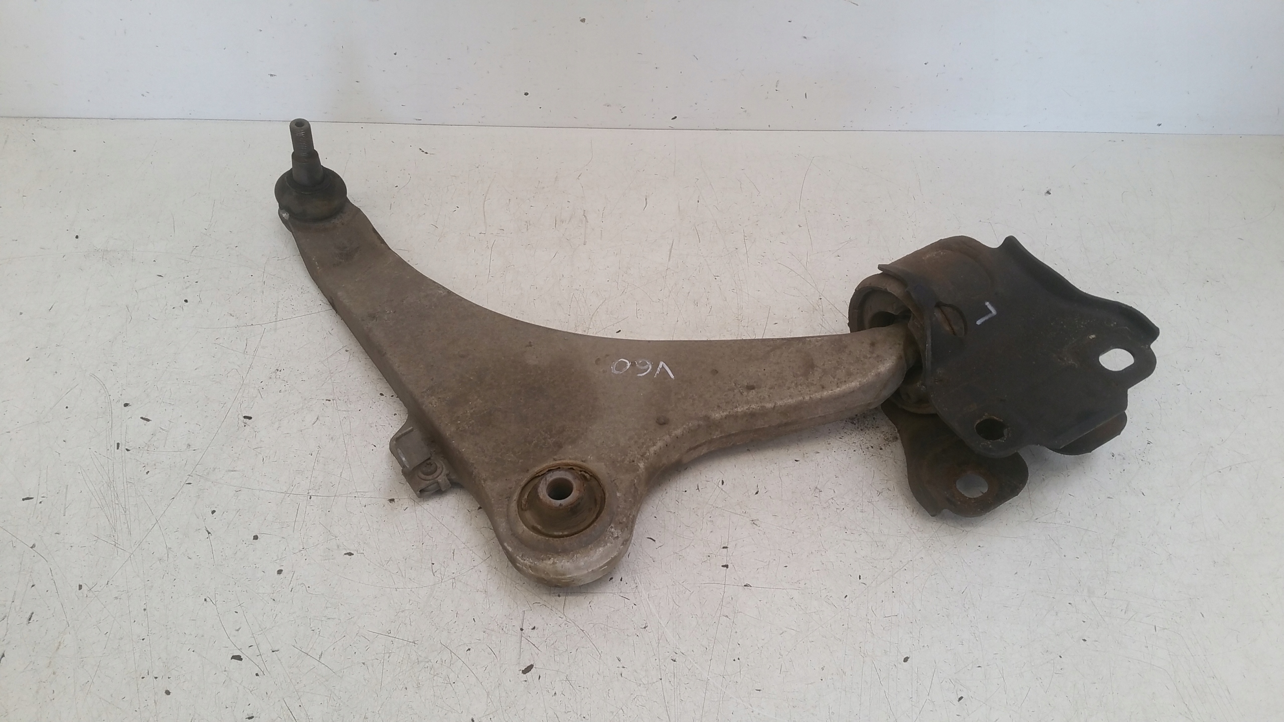 arm left front 31340127 Volvo V60