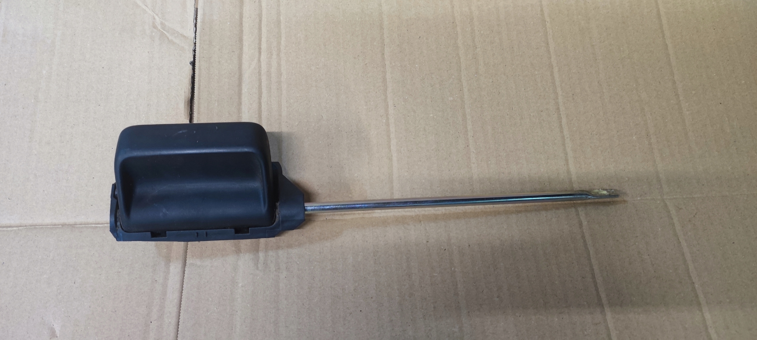 VW CADDY III LIFT 10-15r. handle inner door left rear part