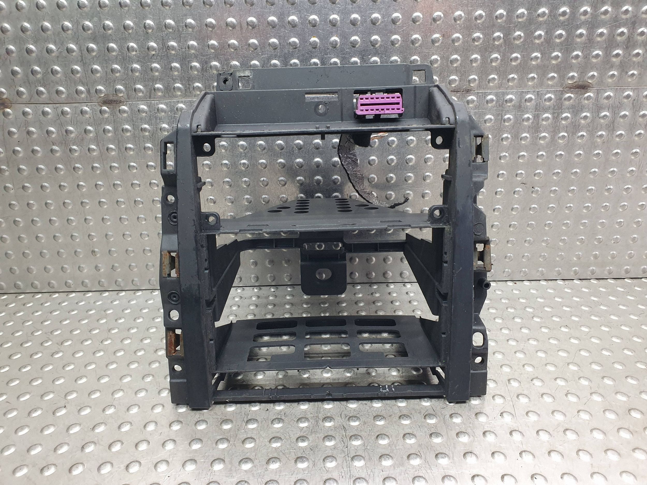 rahmen mitte radio konsole 1J1858069E VW GOLF IV