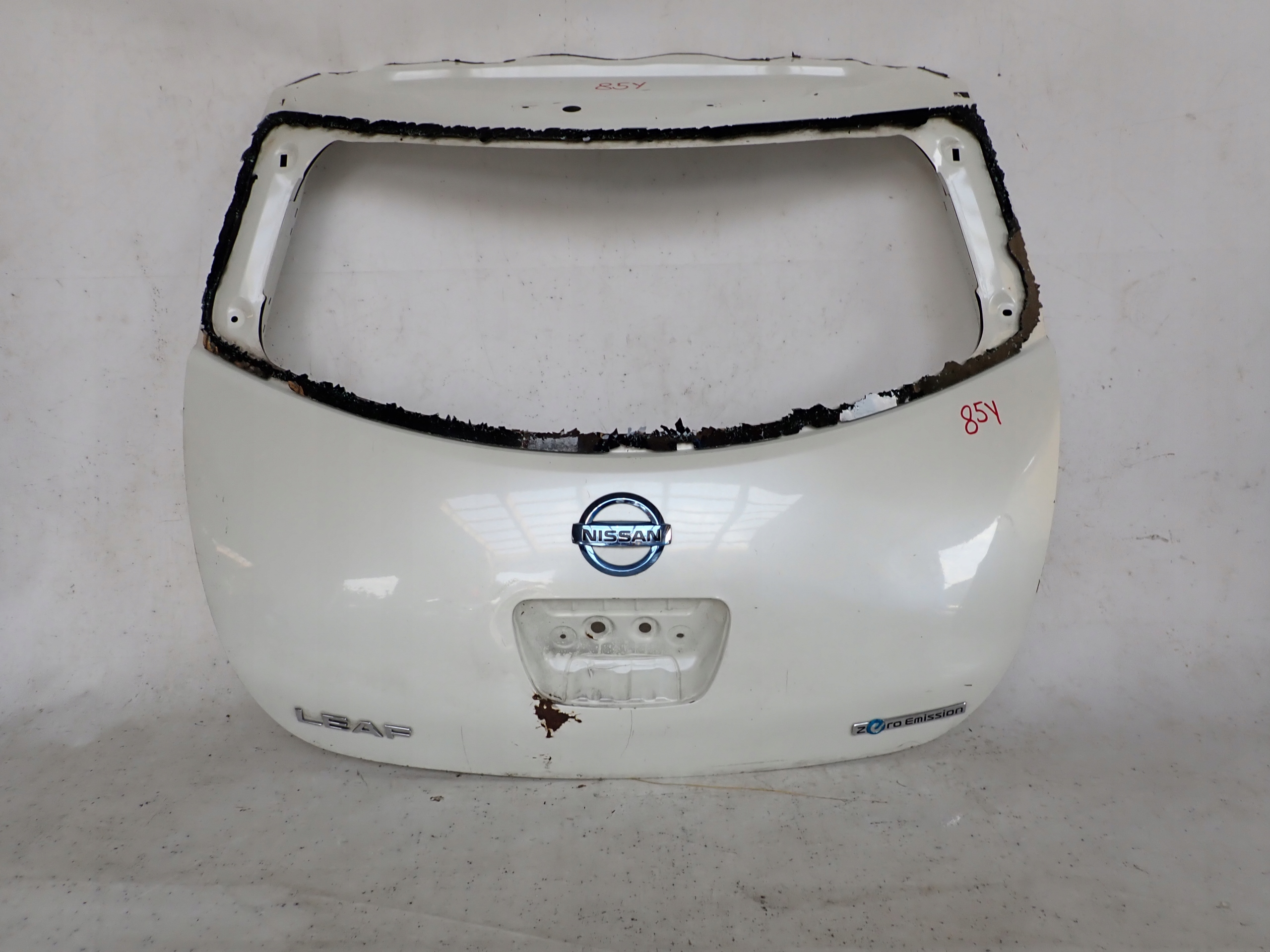 NISSAN LEAF and 10-17 trunk door boot
