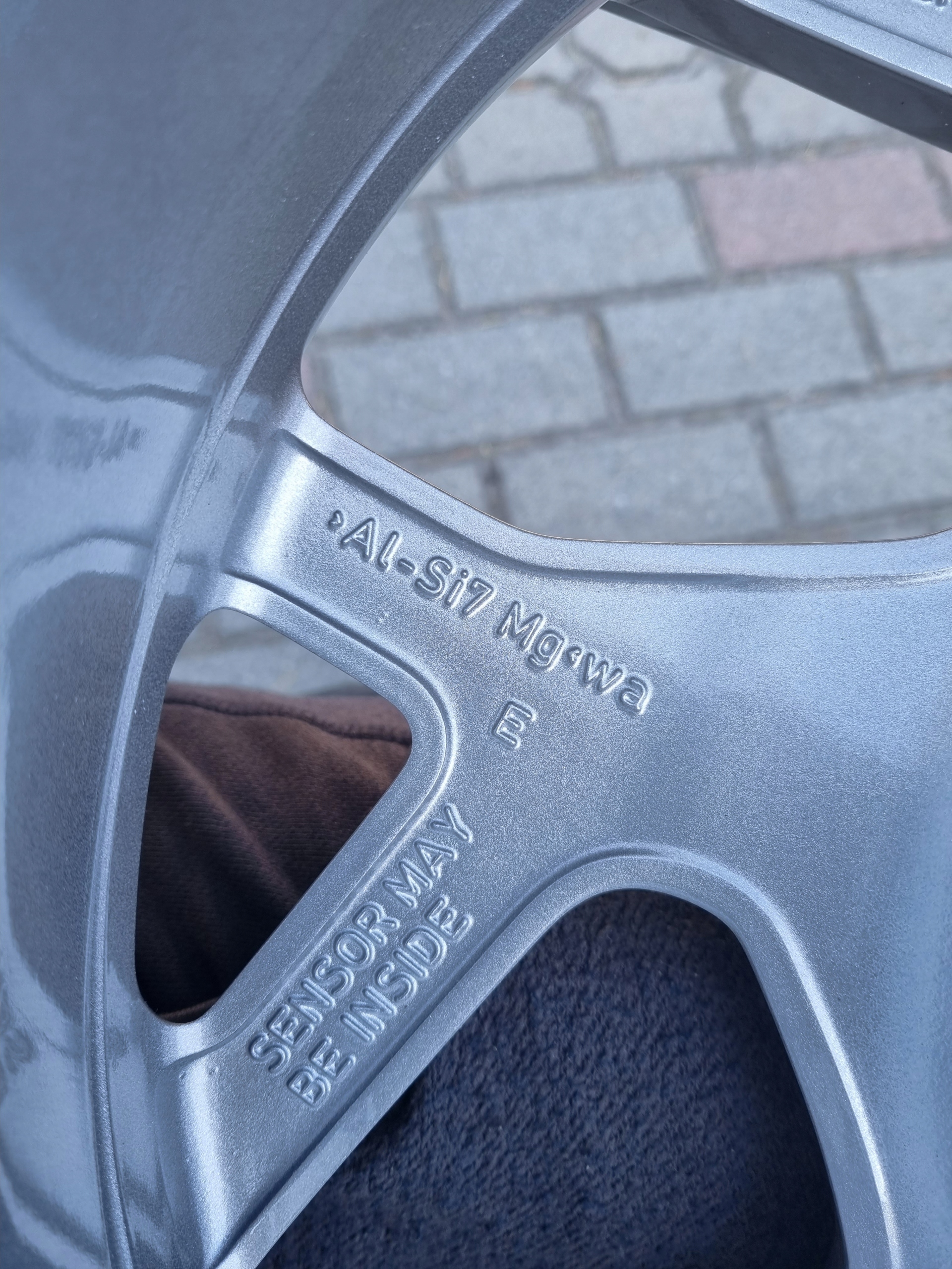 Oryg. Alu. 17" Ford 4x108 ET 42,5 Model FIESTA MK8 ST