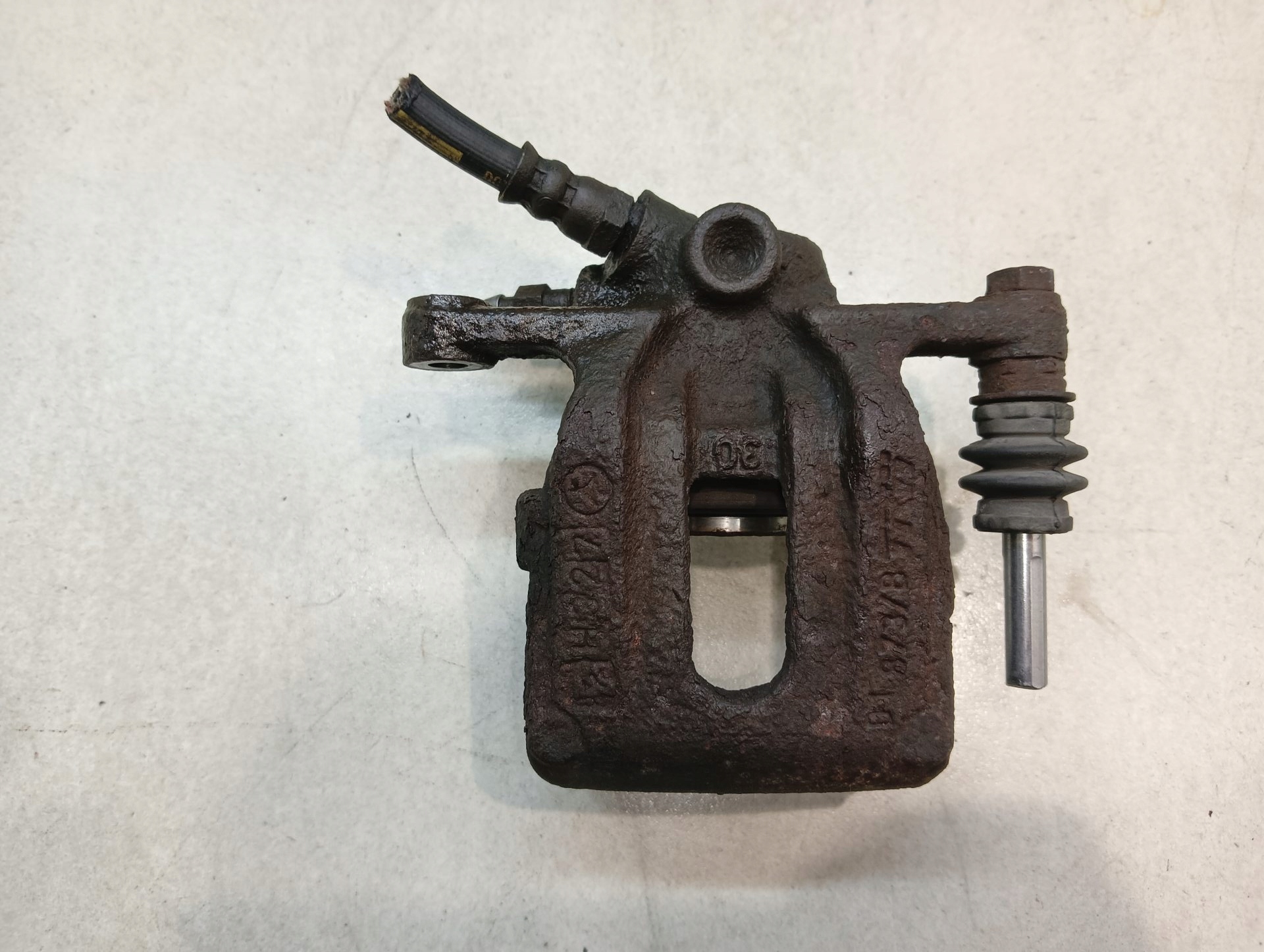 caliper brake right rear part MERCEDES W169 2.0 CDI