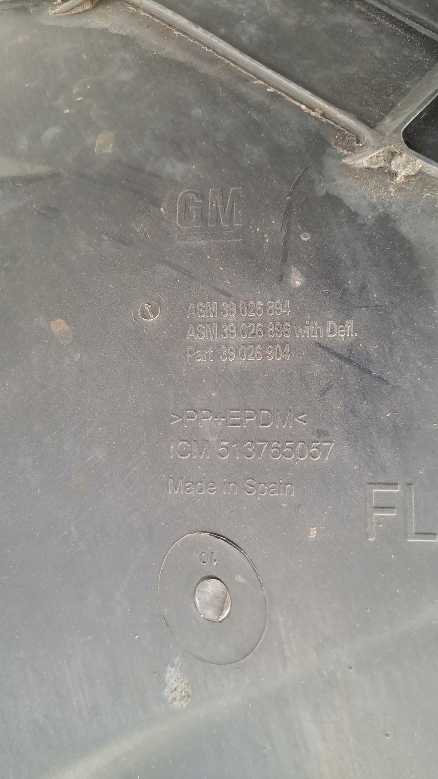 podblatník pravý předek 39026904 Opel Corsa E
