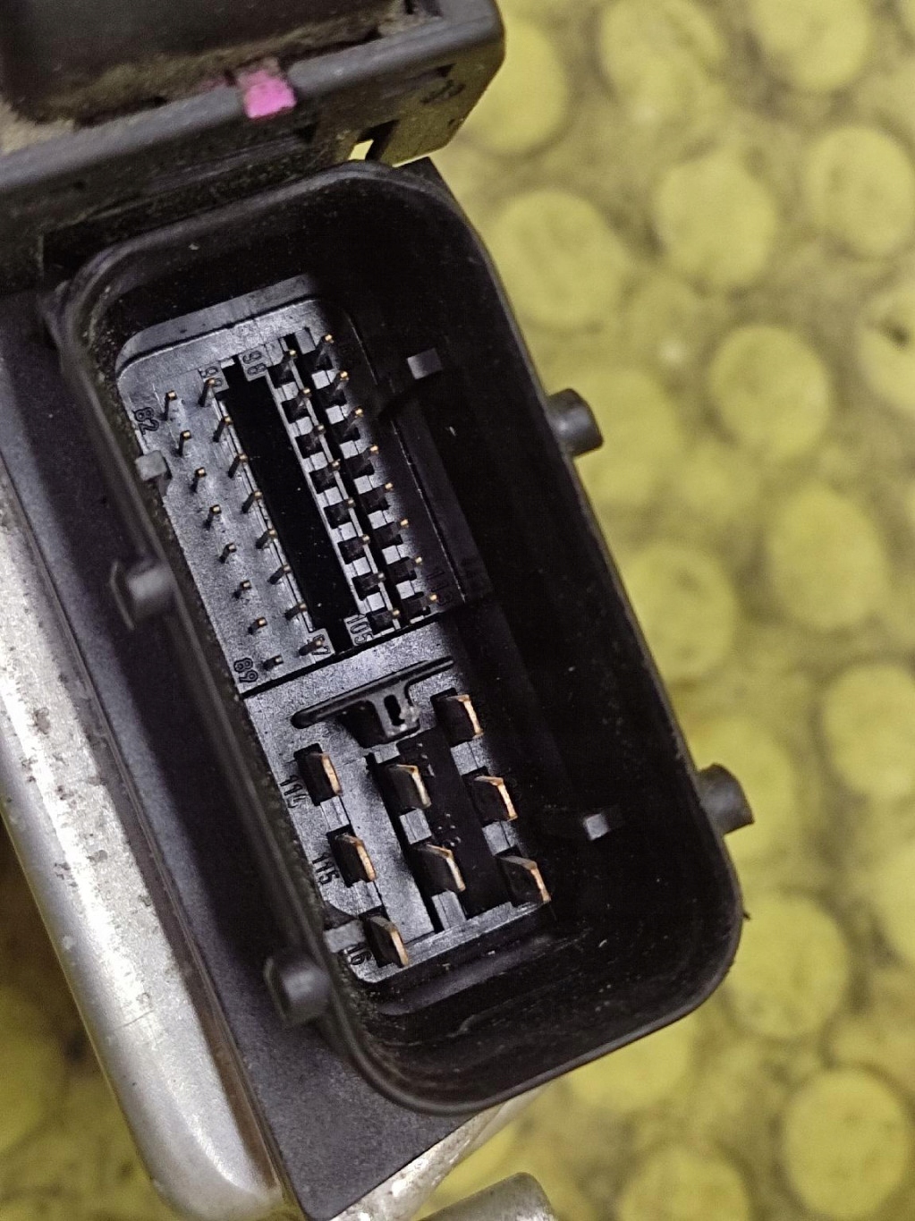 SEAT TOLEDO 2 control unit of the engine 0281010060