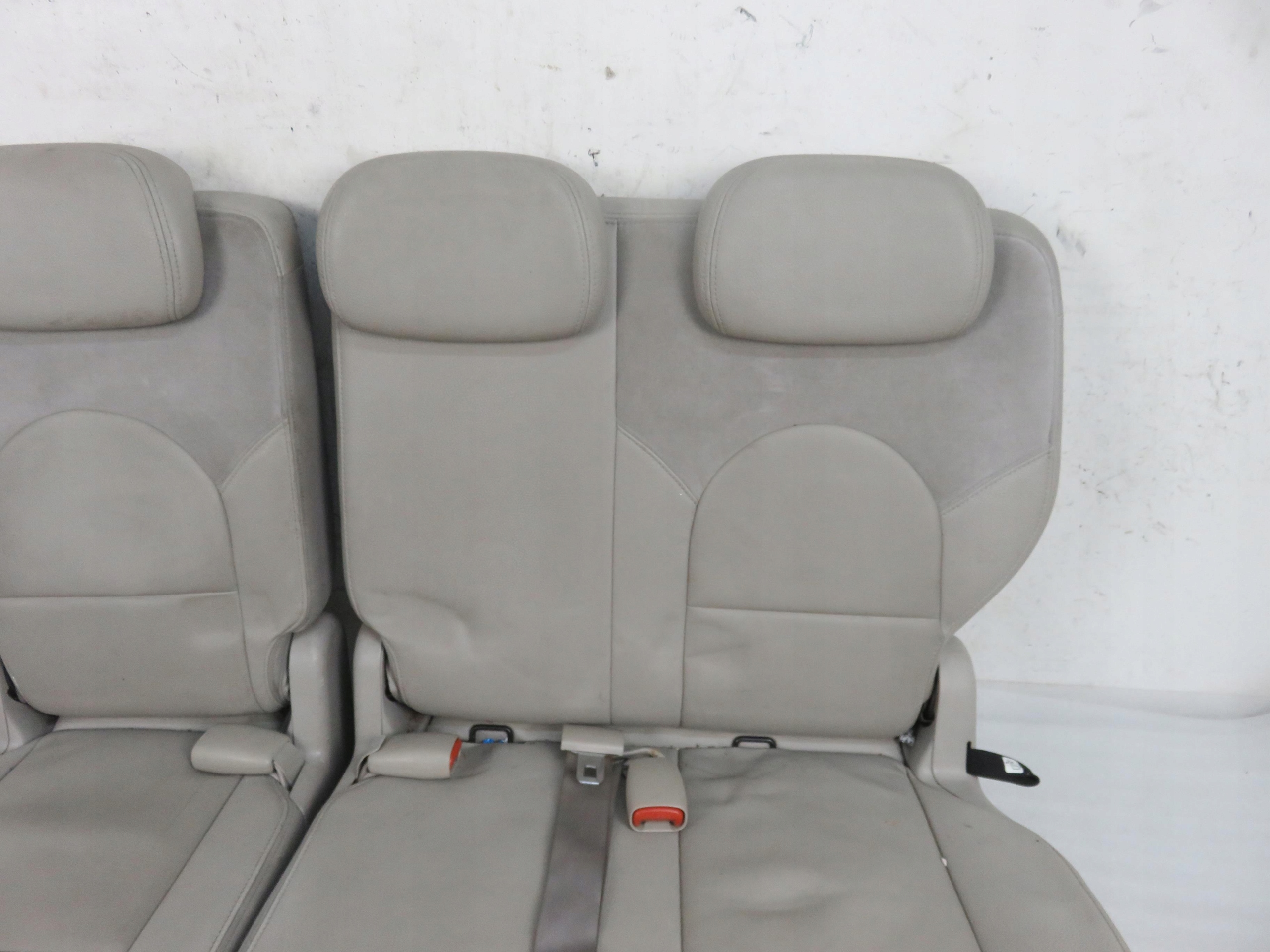 диван CHRYSLER Voyager IV кожа